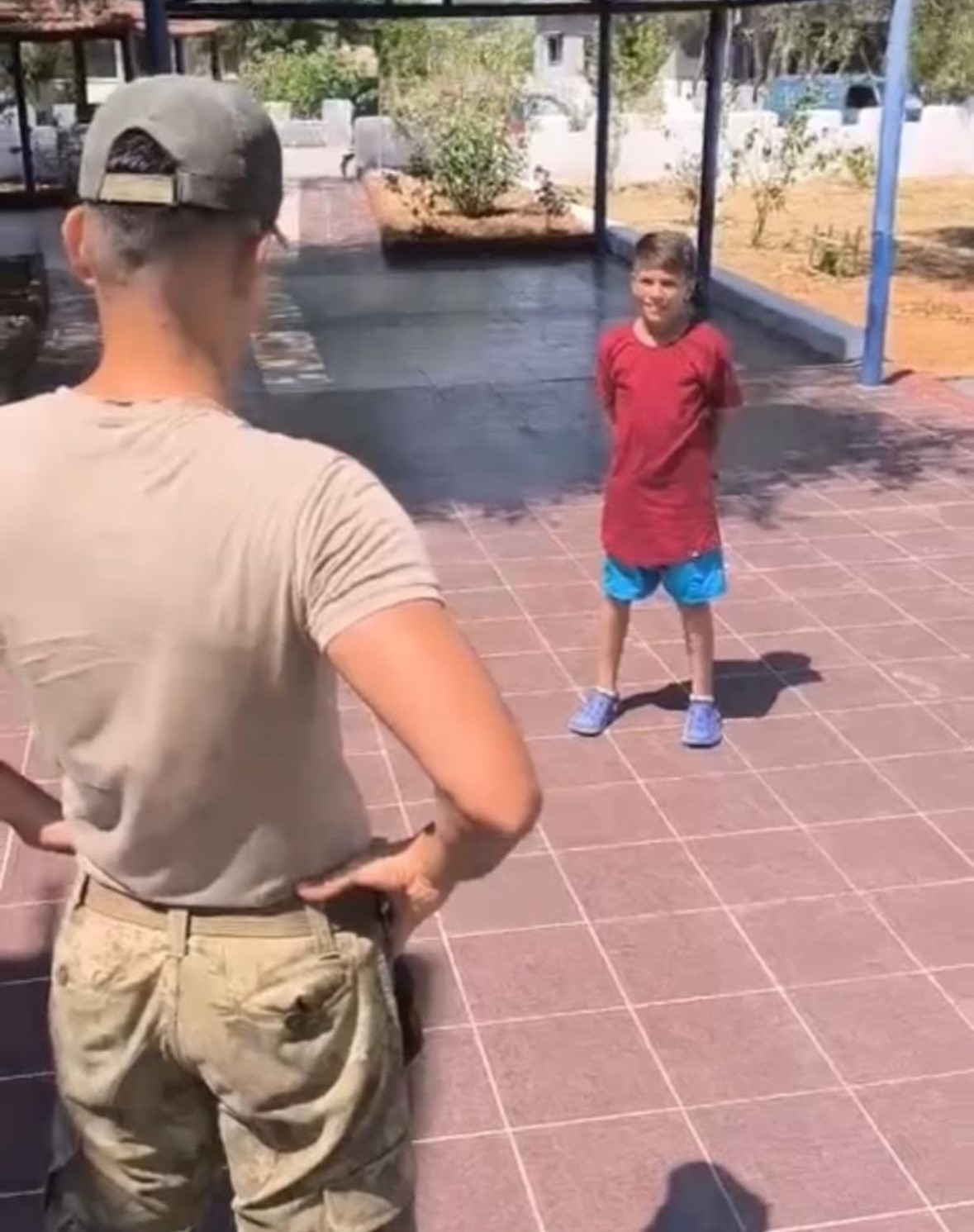 Grlt yapt iddiasyla 10 yandaki ocuu ldren sana arlatrlm mebbet
