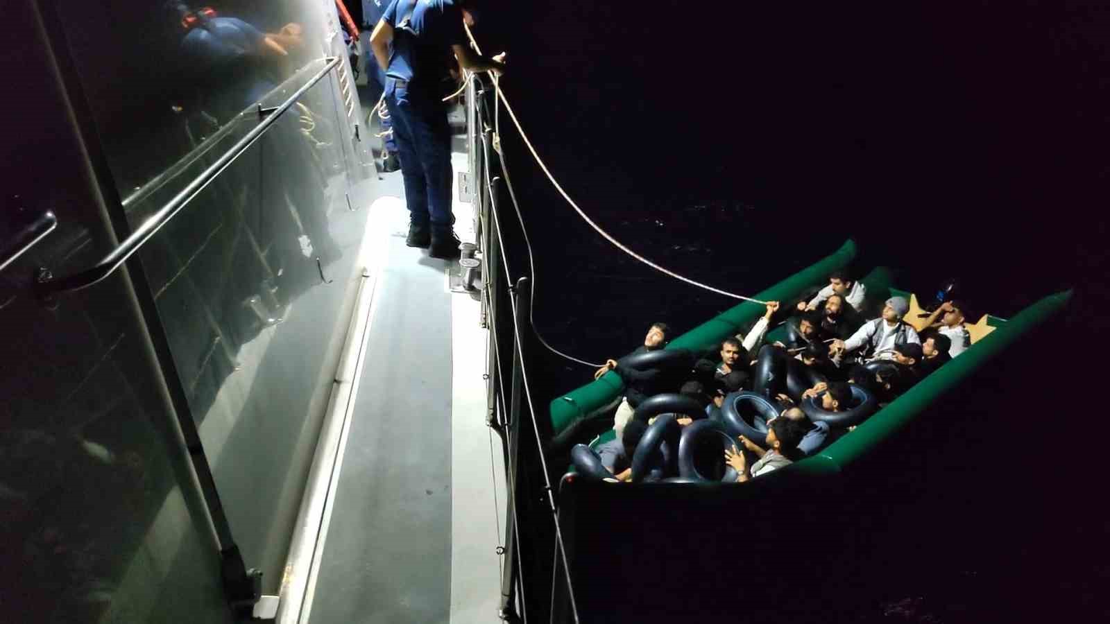 Aydın açıklarında 24 düzensiz göçmen yakalandı