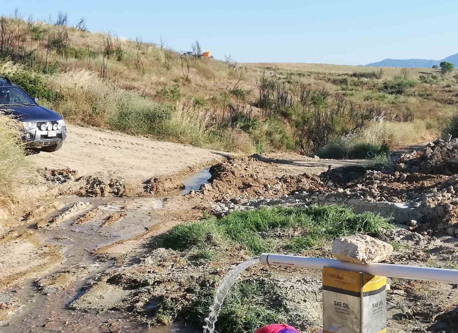 Yaptıkları göletlerle yaban hayatına can suyu oldular