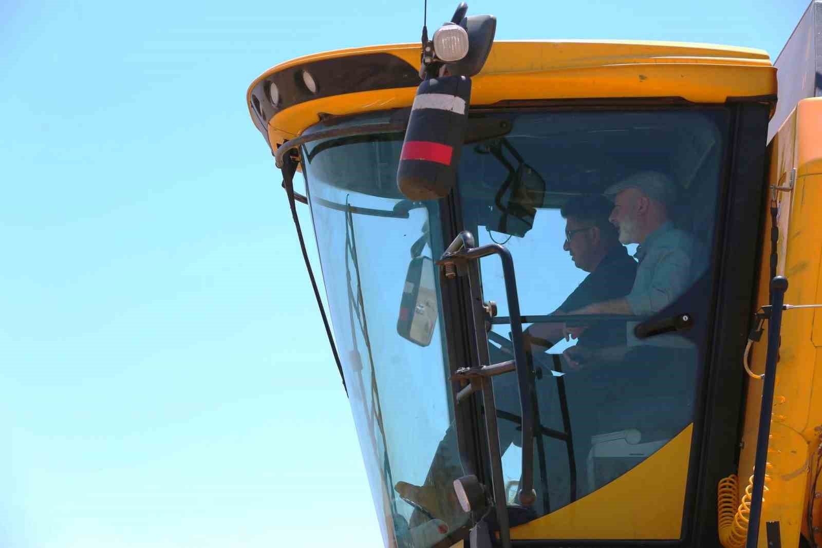 Başkan Çolakbayrakdar: "Projemizle, Türkiye’nin tarımsal kalkınma modeli köylerimizde filizleniyor"