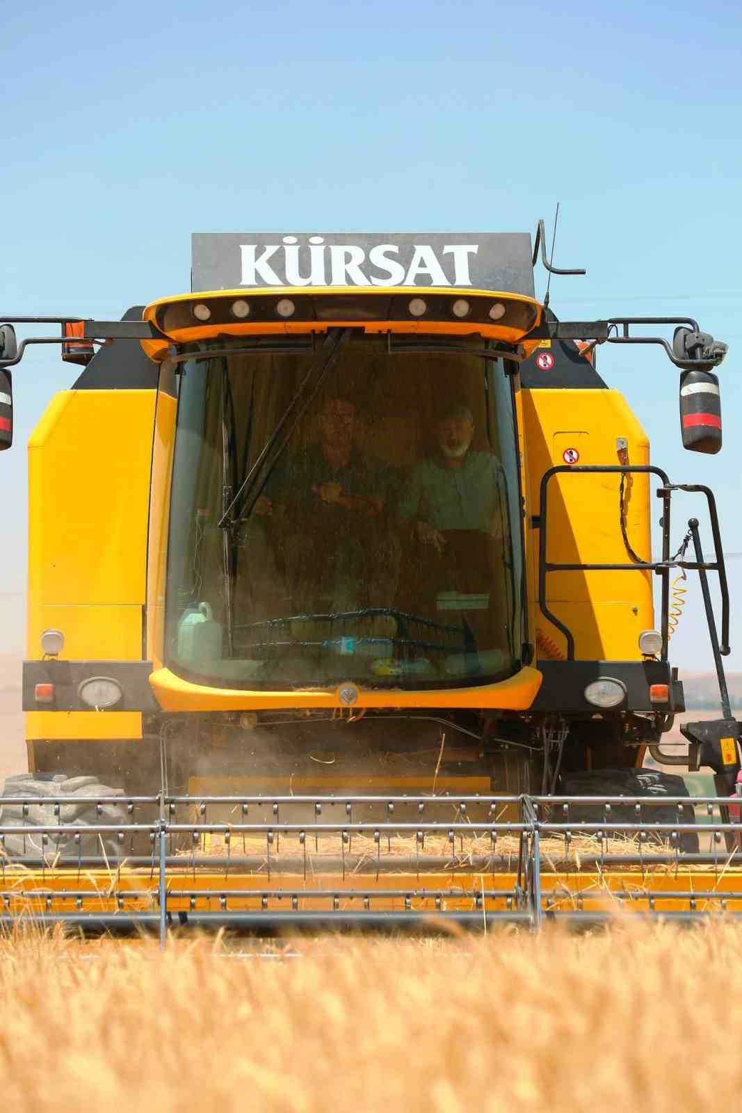 Başkan Çolakbayrakdar: "Projemizle, Türkiye’nin tarımsal kalkınma modeli köylerimizde filizleniyor"