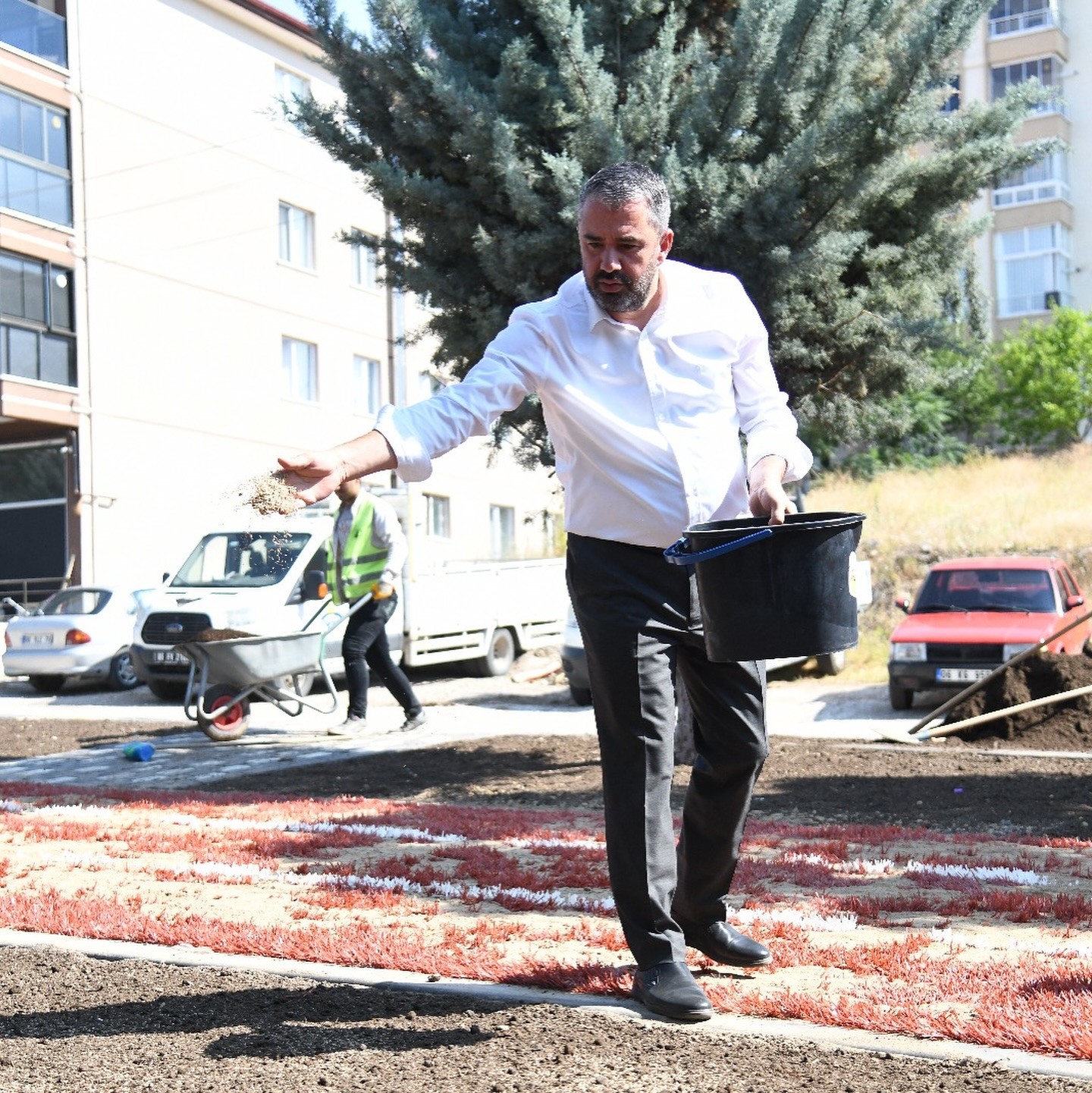 Pursaklar&rsquo;da parklar yenileniyor
