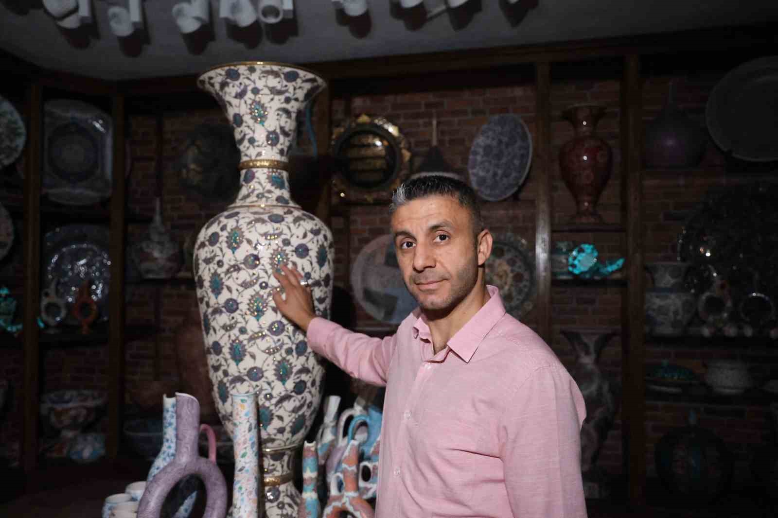 Bu vazonun 1 santimi 20 bin lira