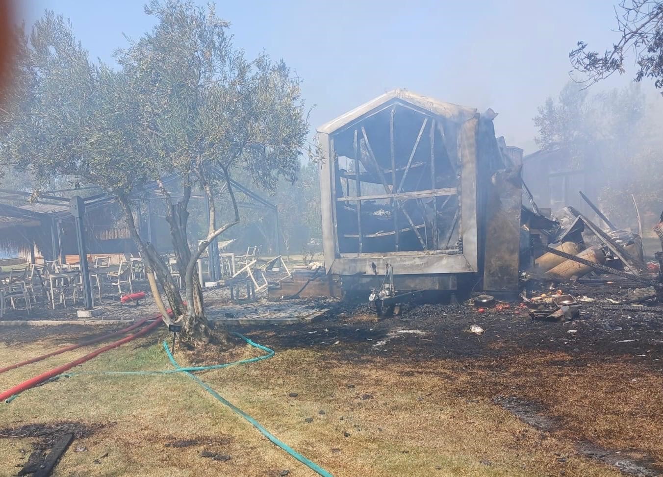 Ayvacık’ta restoranın mutfağında çıkan yangın söndürüldü