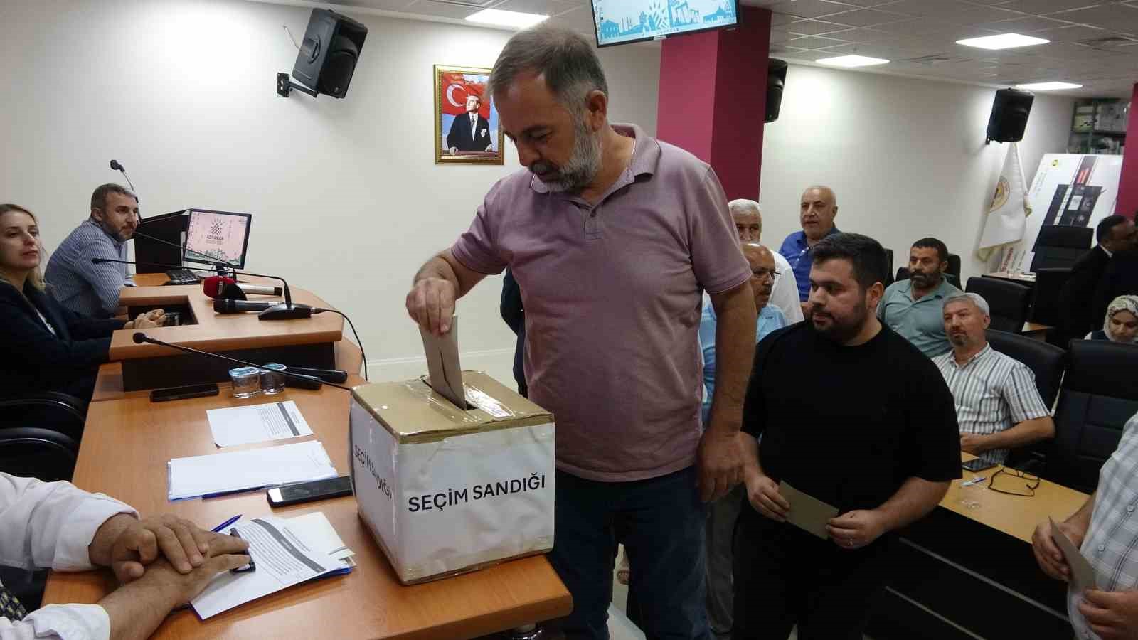 Adıyaman Belediye Meclisi Başkan Vekilini seçti