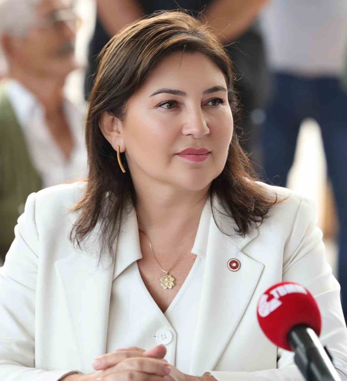 AK Partili Karamık’tan özel sektöre çağrı: "Memurlar için yürürlüğe giren yarı zamanlı çalışma düzenlemesi özel sektöre de örnek olmalı"