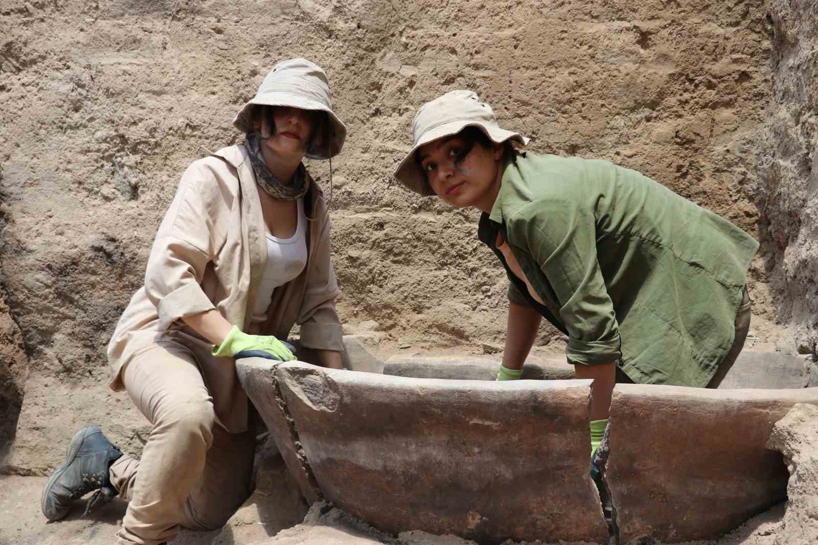 Urartu’nun göz bebeği Haldi Tapınağı adım adım gün yüzüne çıkarılıyor