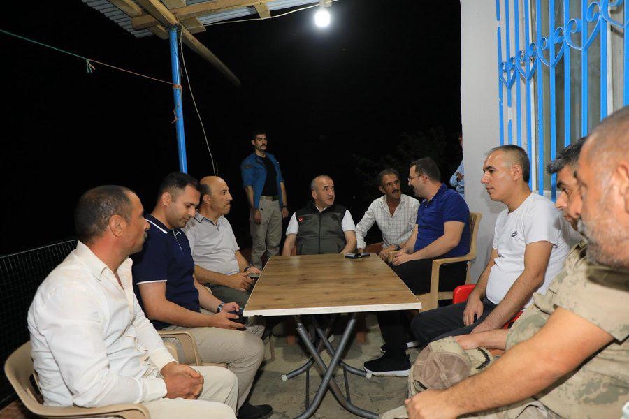 Vali Hatipoğlu: "Yapılan yoğun müdahale ile yangın kontrol altına alınmıştır"