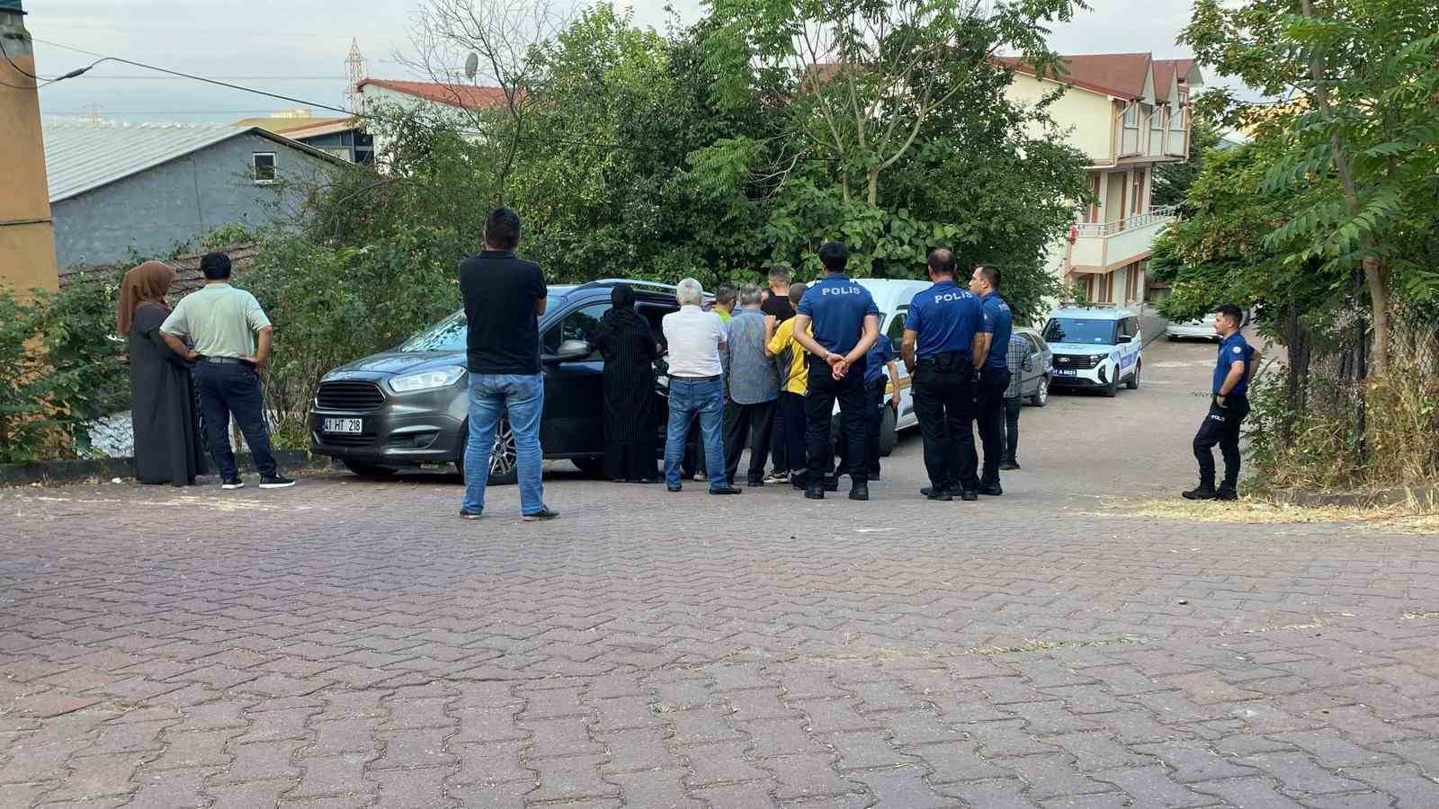 Genç adam, karısı tarafından tüfekle vurularak öldürüldü

