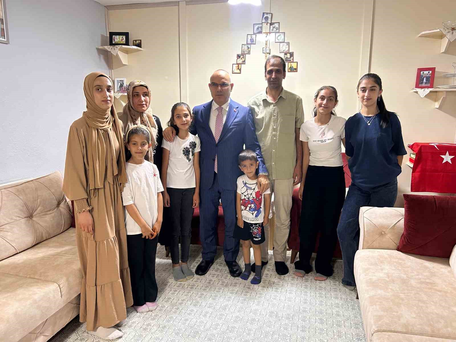 Ağrı Valisi Koç’tan Diyadin ve Taşlıçay’da şehit ailelerine ziyaret