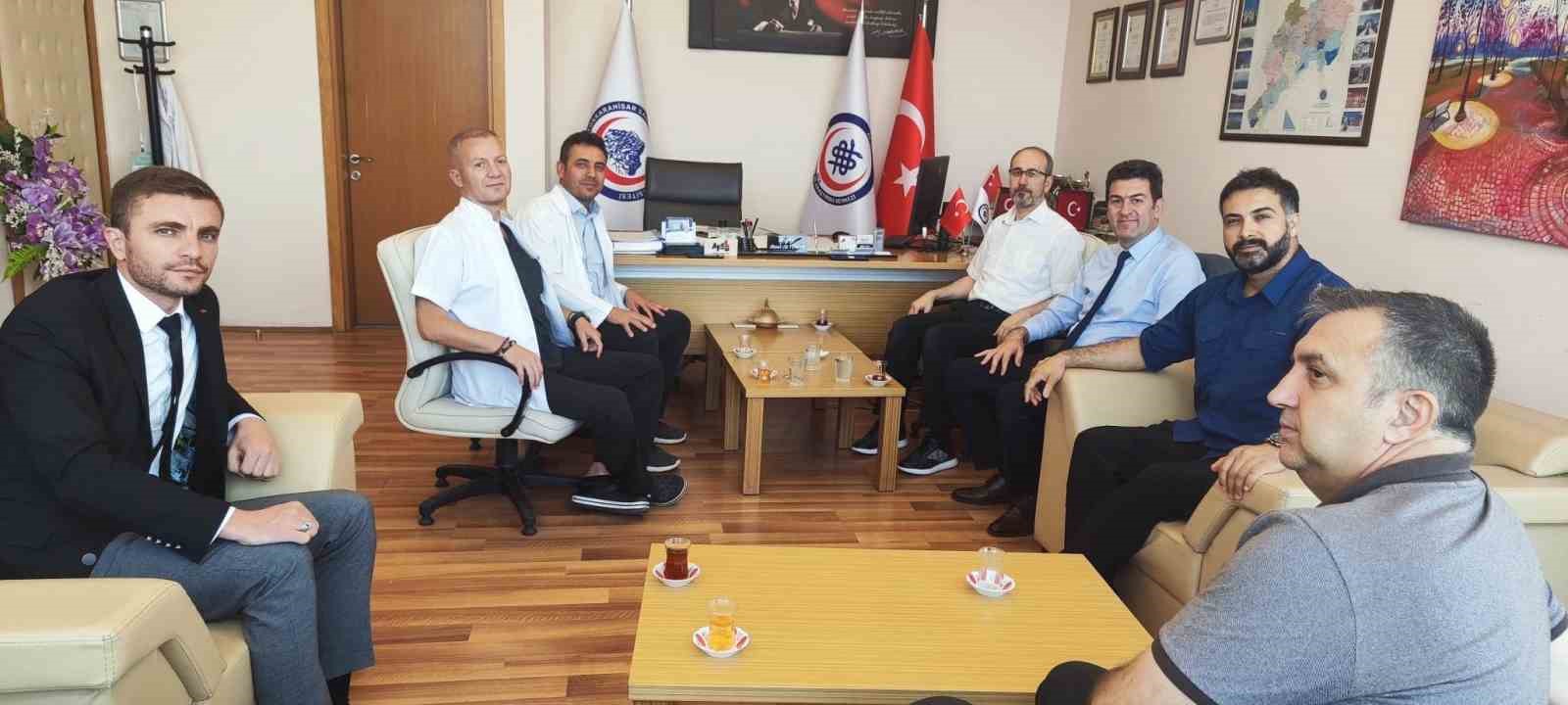 İl Sağlık M&uuml;d&uuml;rl&uuml;ğ&uuml;nden &uuml;niversite hastanesine ziyaret
