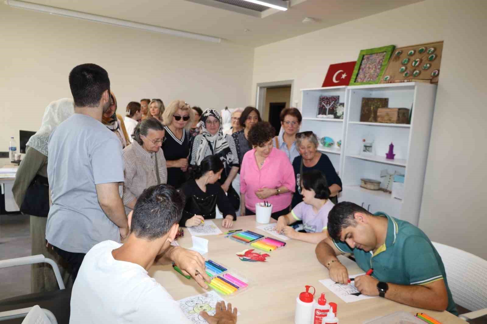 Kocaeli Dernekler Platformu’ndan da Gonca’ya tam not