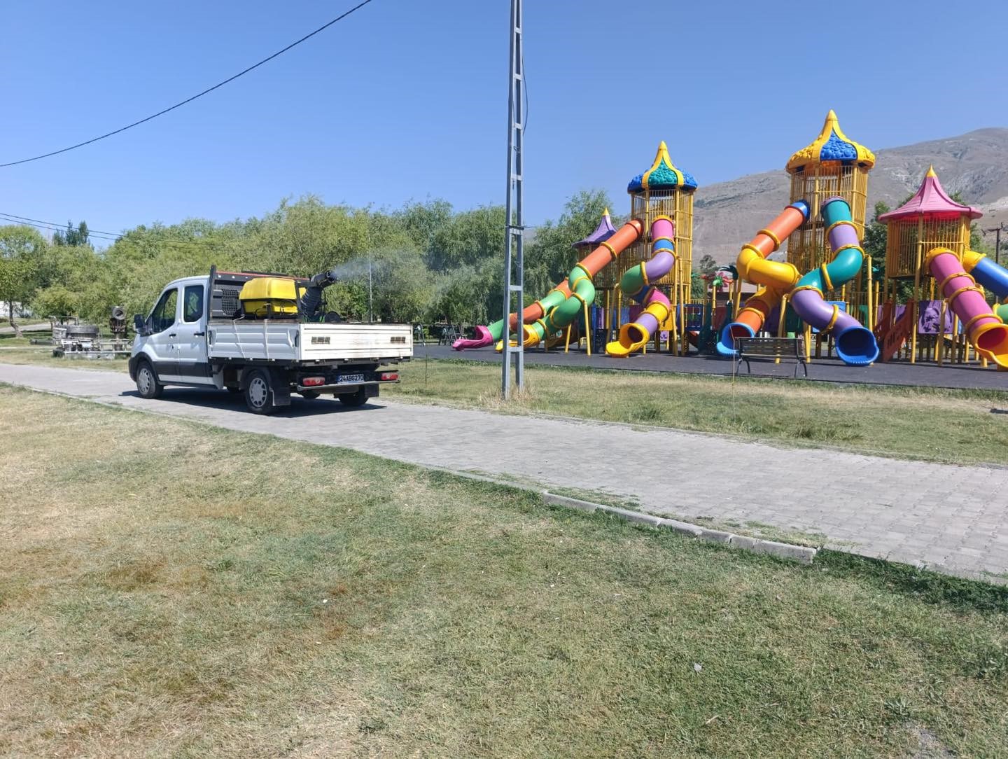 Erzincan’da sivrisinek ve haşereyle mücadele devam ediyor