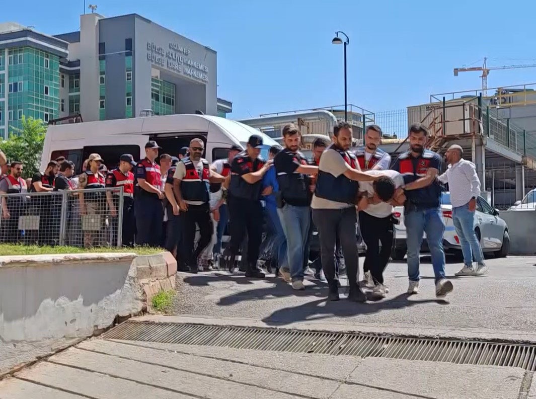 Yüksek kar vaadiyle dolandırıcılık yapan 27 şahıs tutuklandı