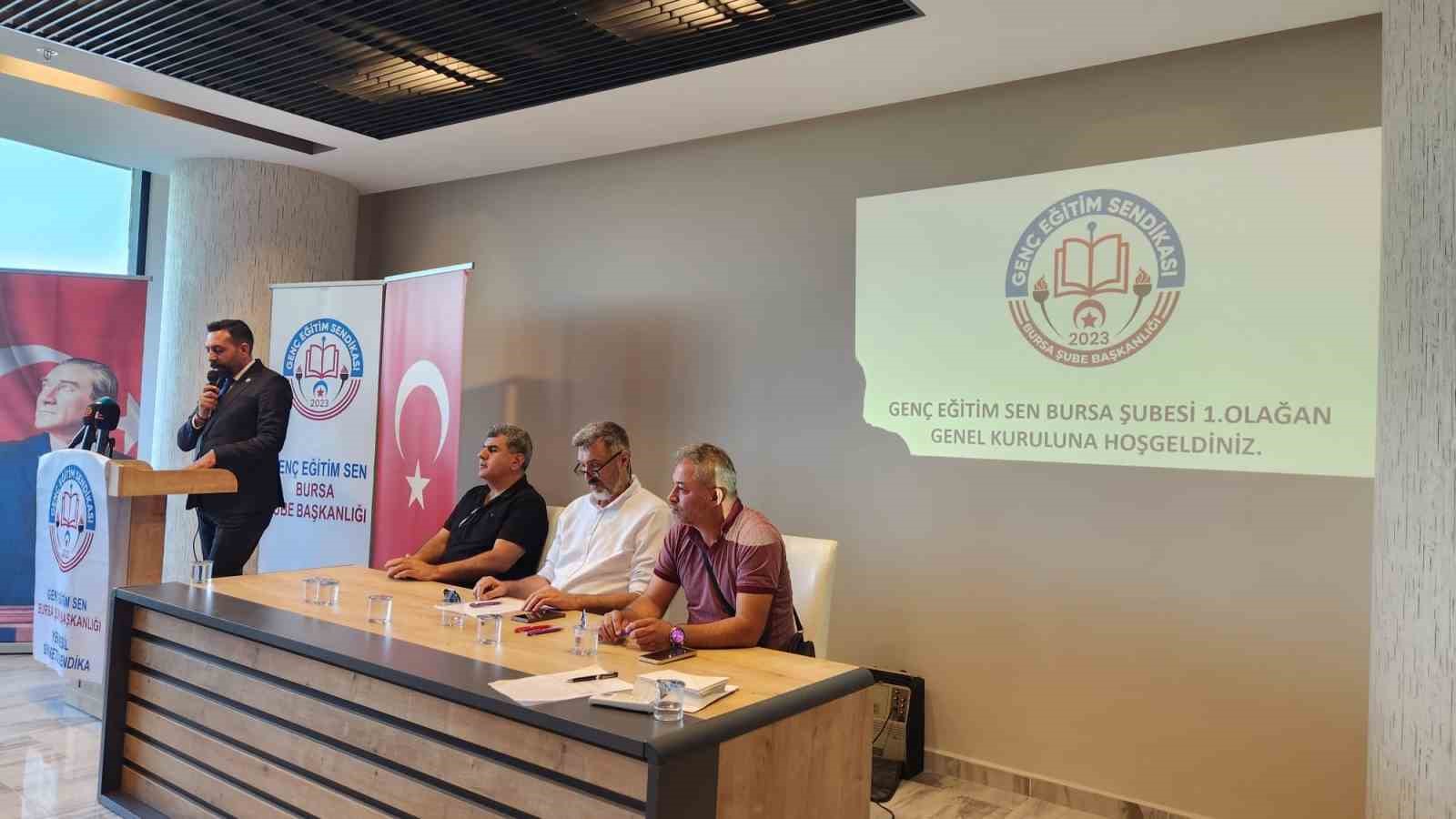 Genç Eğitim Sendikası Bursa Şubesi törenle açıldı