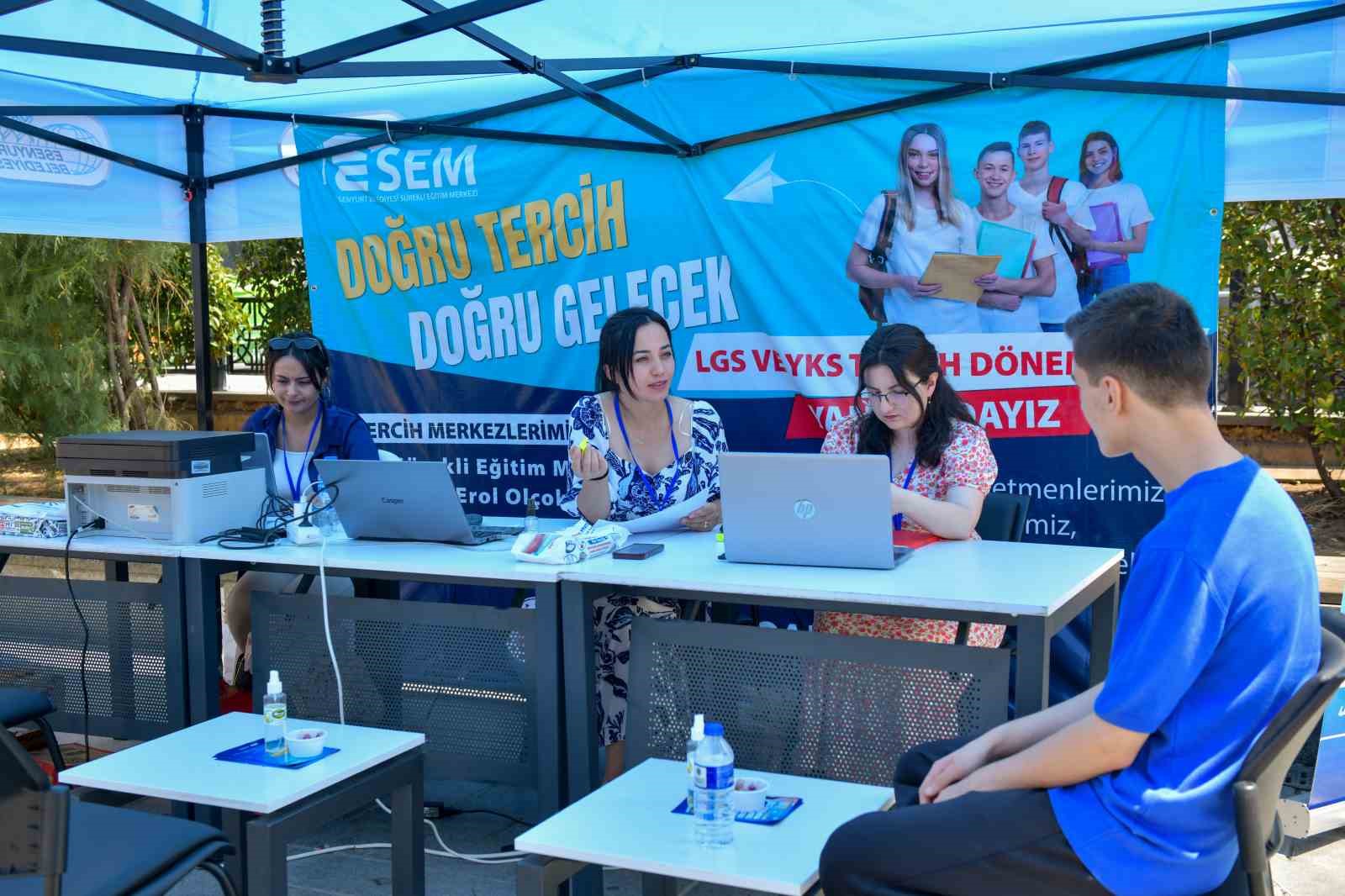 Esenyurt Belediyesi’nden LGS Tercih Desteği