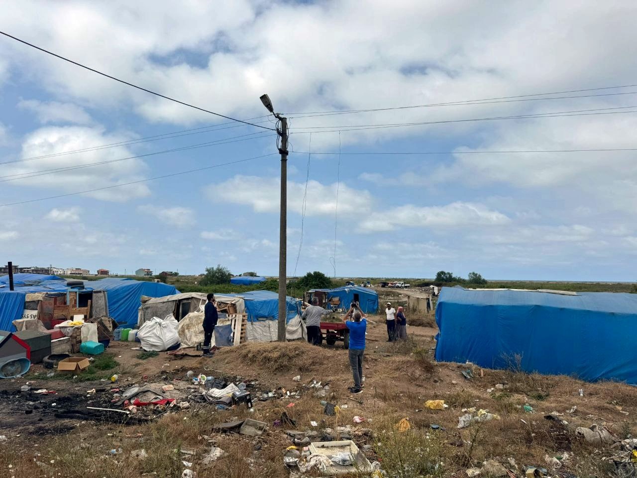 Karasu’da kaçak elektrik operasyonu: Usulsüz hatlar kesildi, ceza yağdı