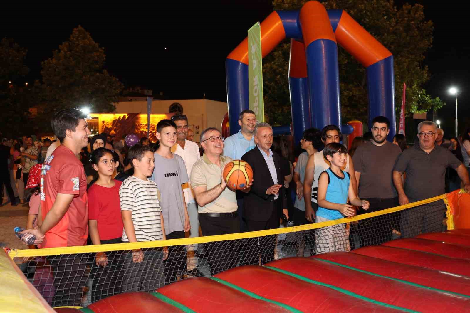 Başkan Özdoğan: "Hacılar’da çocuklarımıza spor dolu bir yaz yaşatıyoruz"