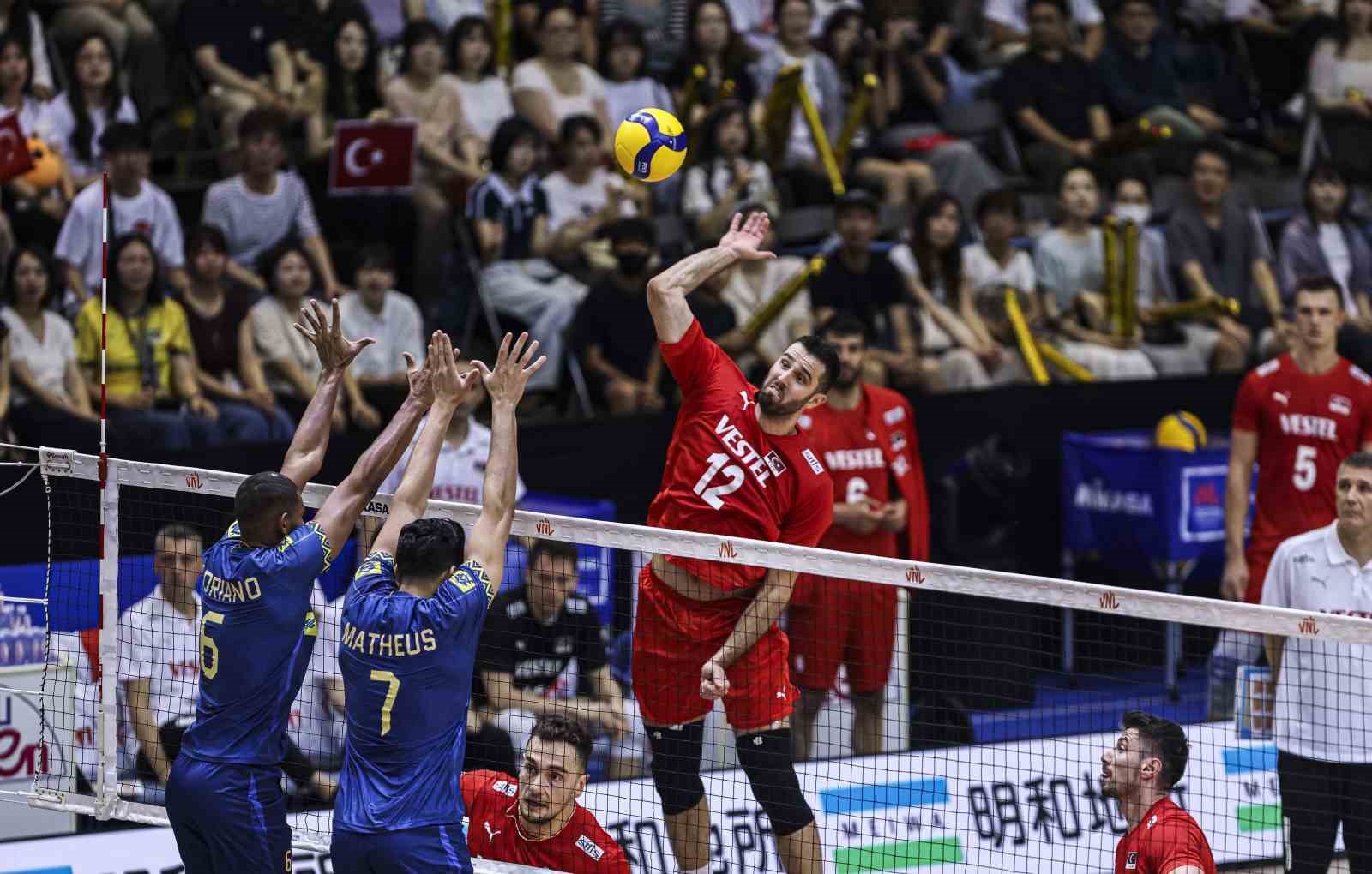 A Milli Erkek Voleybol Takımı, Brezilya&rsquo;ya 3-1 kaybetti
