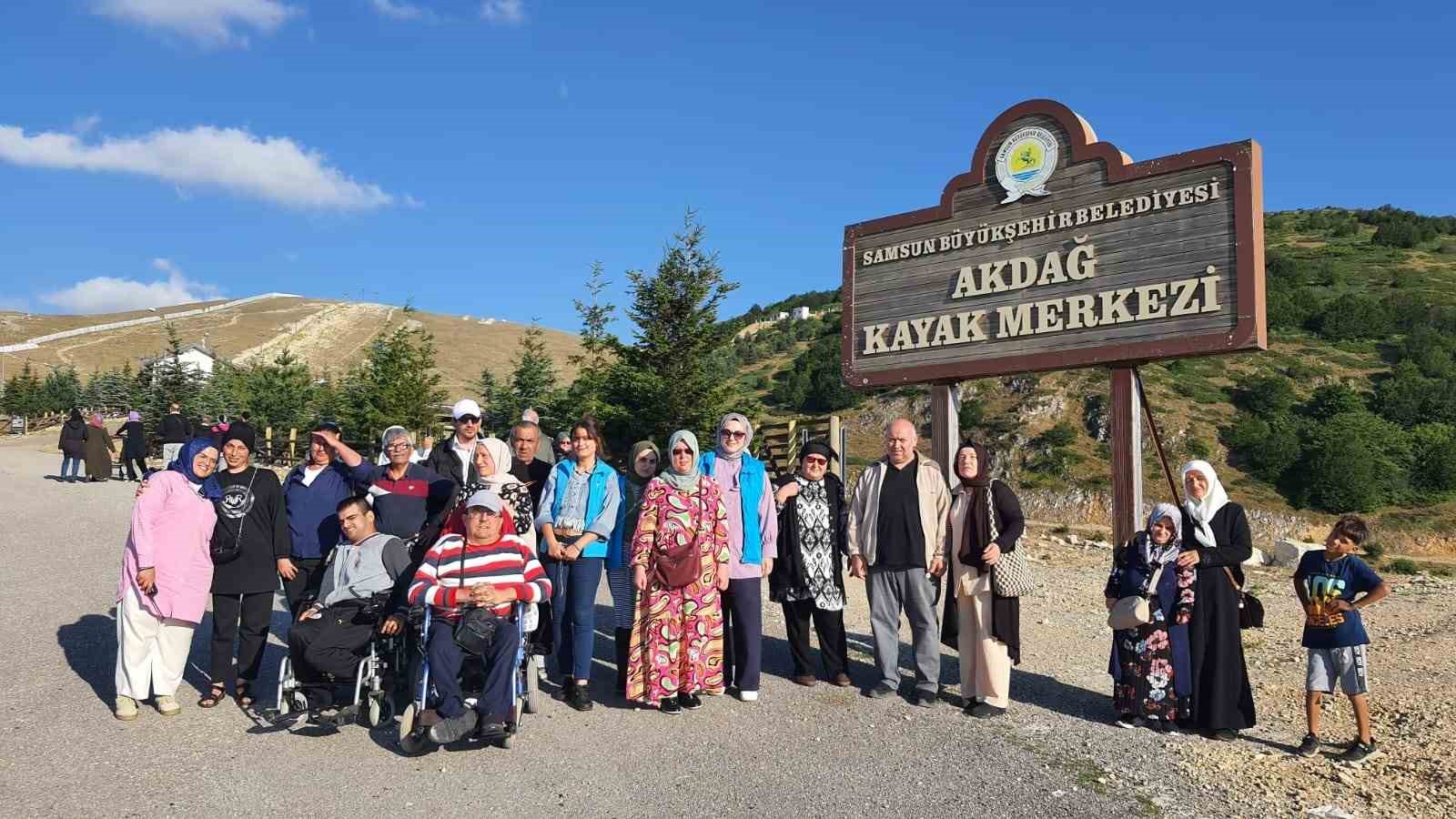 Engelliler Ladik Akdağ’da doğayla buluştu