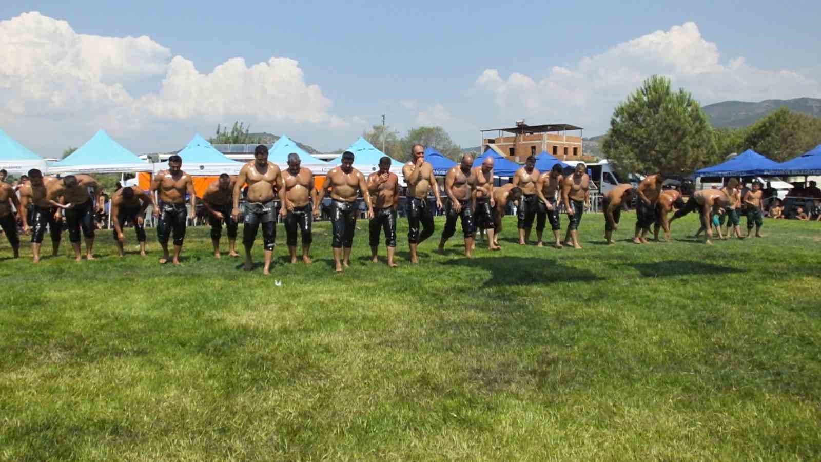 Balıkesir’de Kızıklı Güneşleri’ne 314 pehlivan katıldı