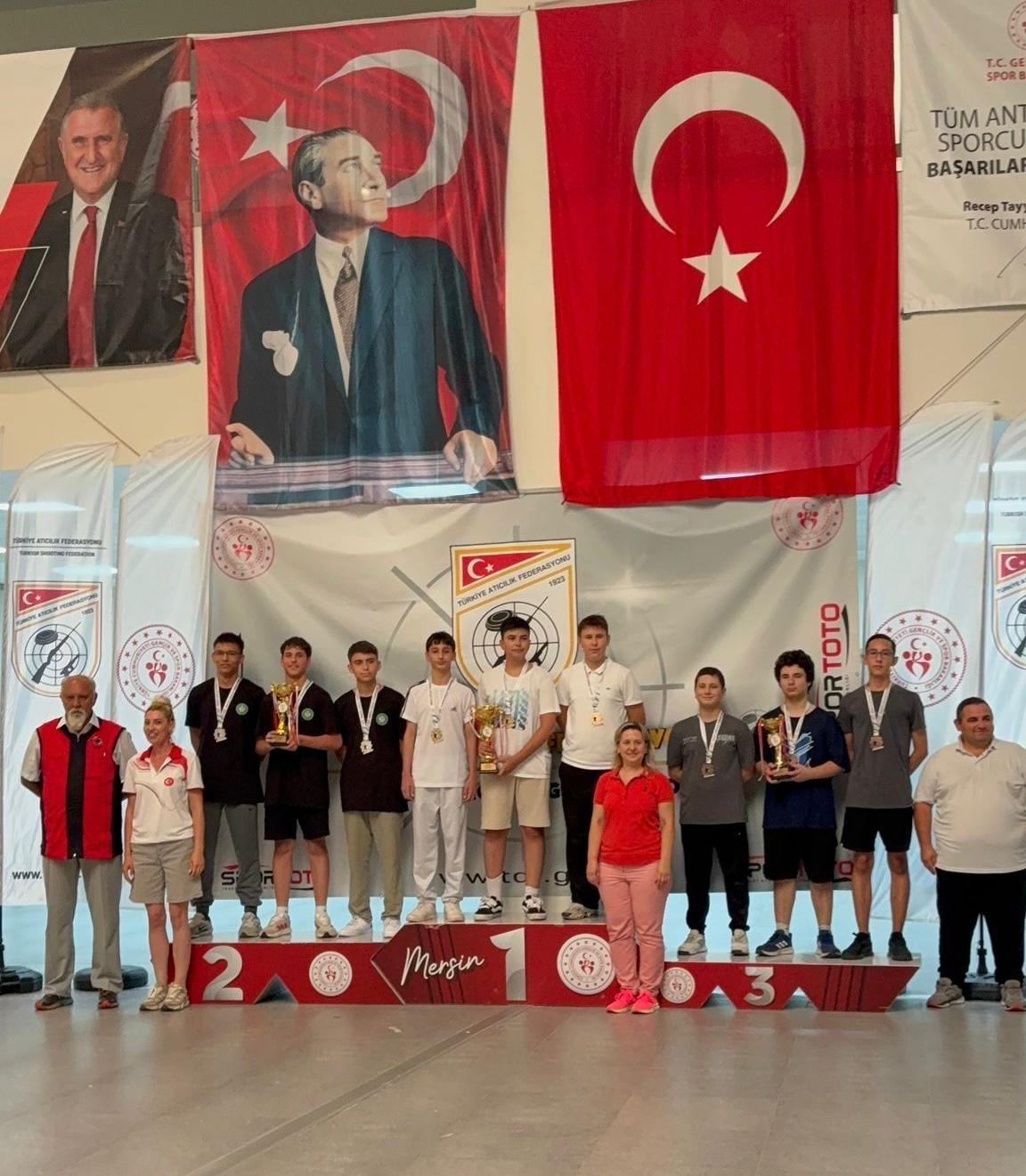 Manisalı sporculardan büyük başarı