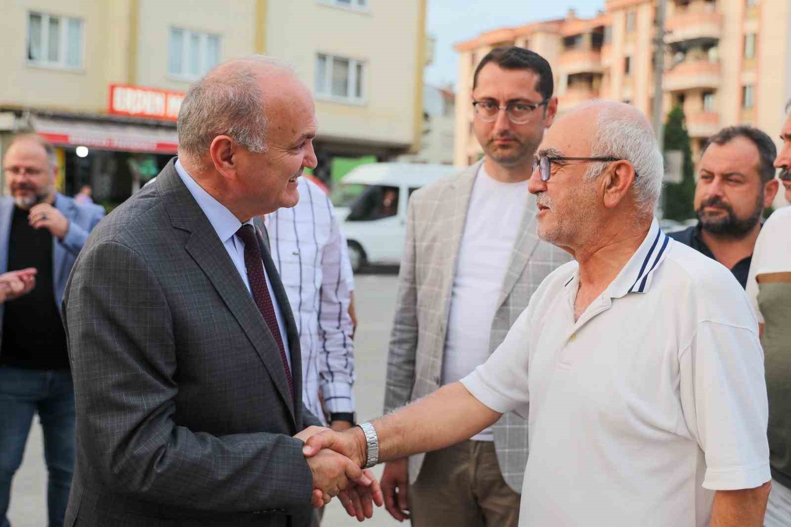 Başkan Özlü: "Siyaset hizmet için yapılır"