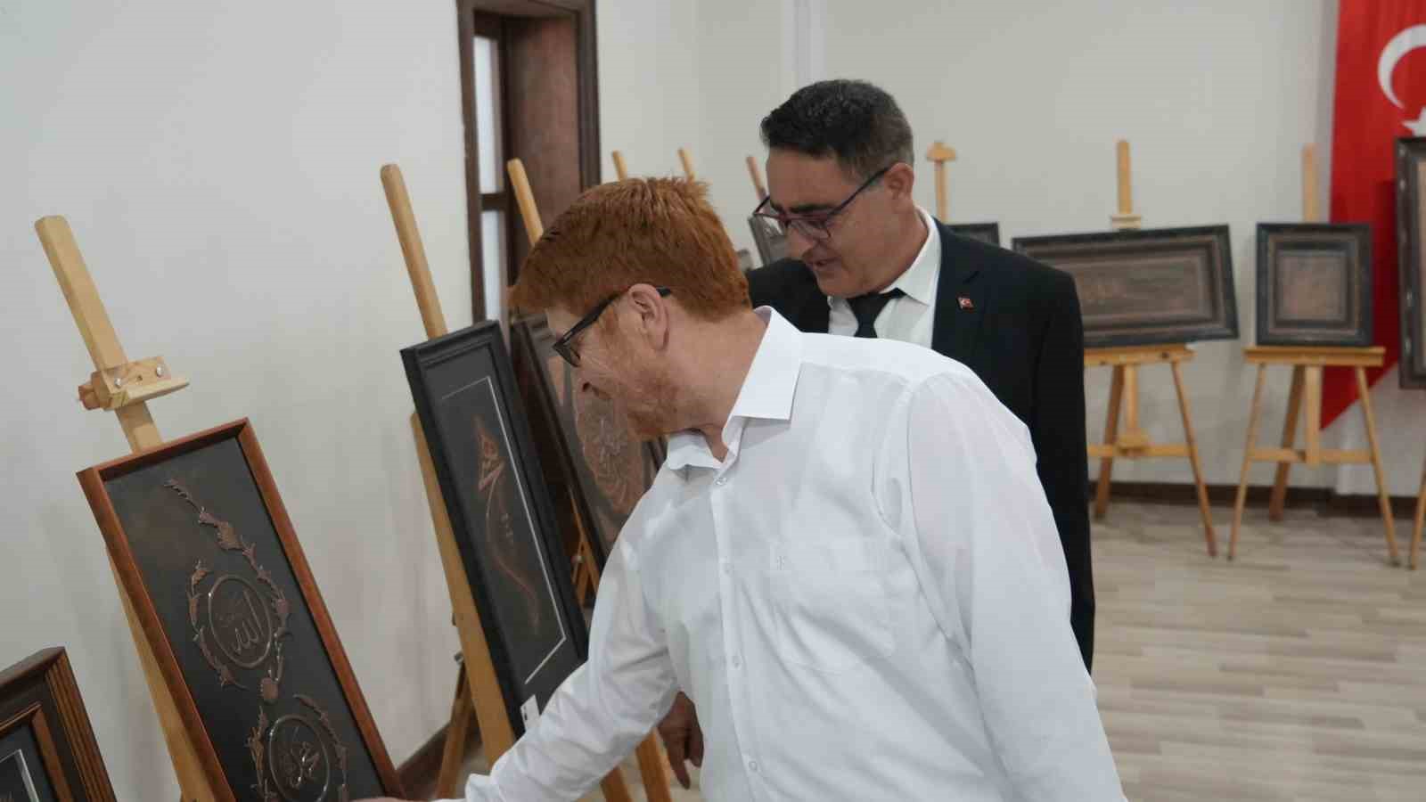 Bakır Rölyef Sanatı ile şehitlerin hatırası yaşatılıyor