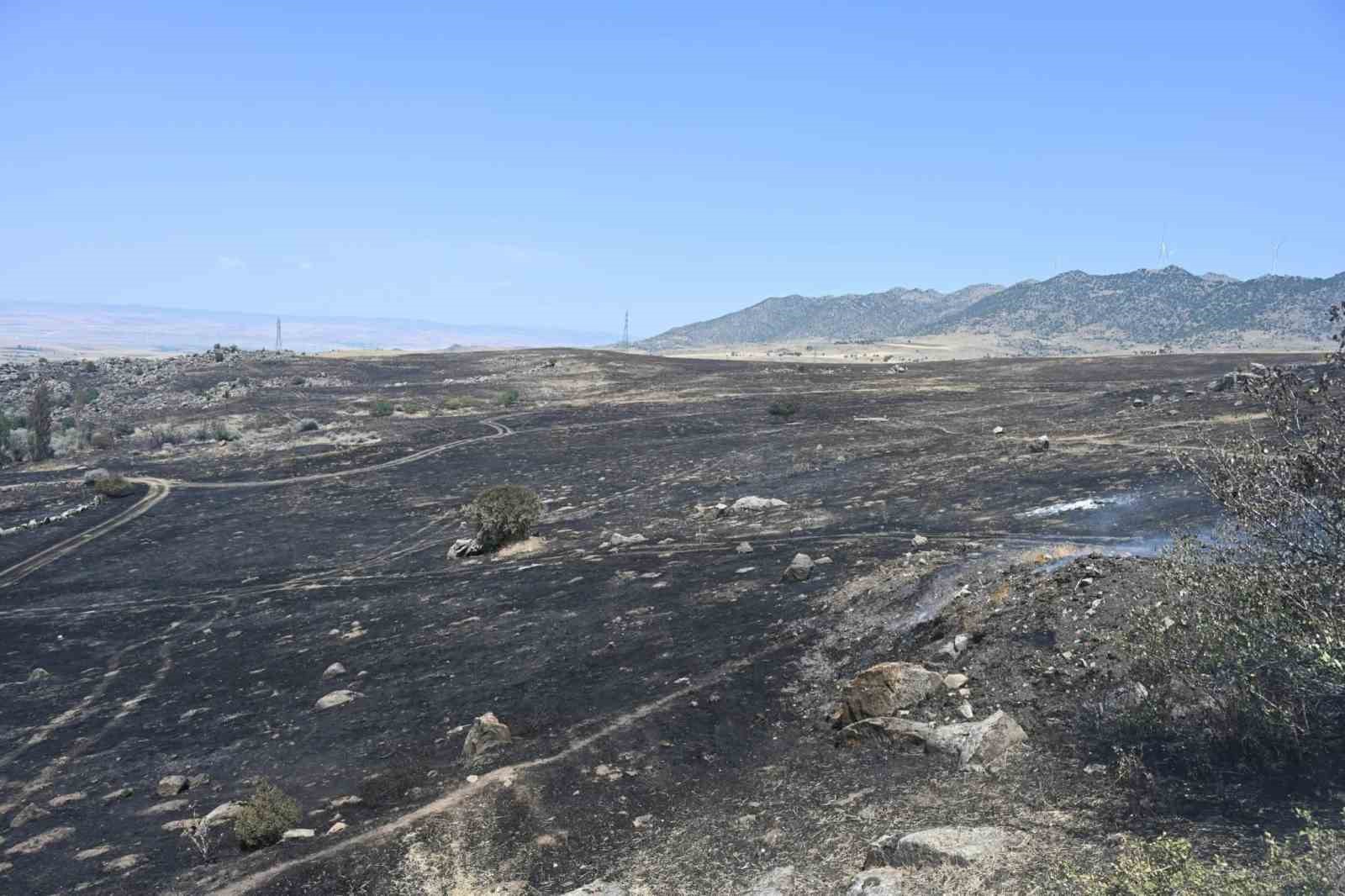 Kırıkkale Valisi Makas yangın bölgesinde incelemelerde bulundu