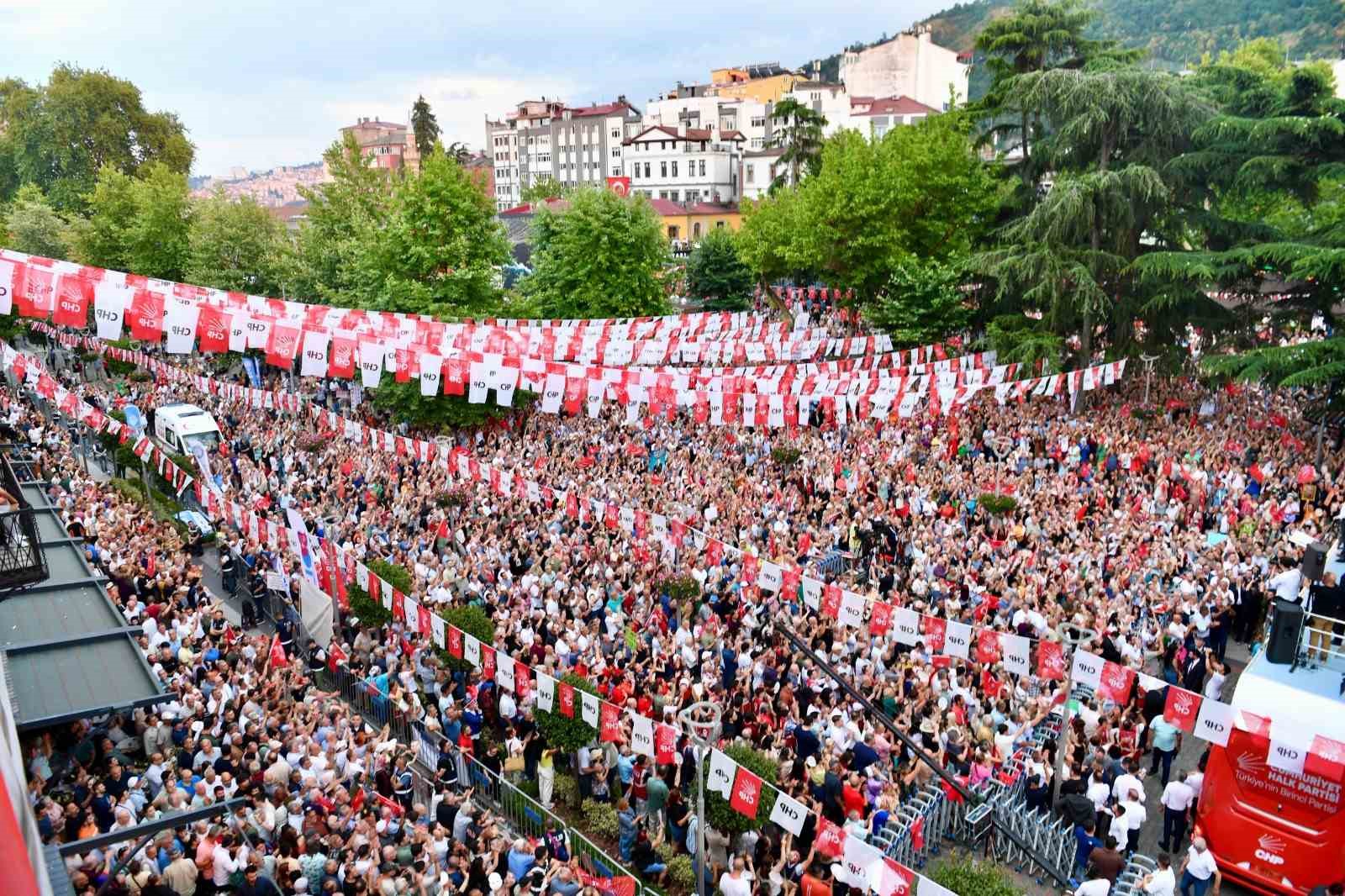 CHP Genel Başkanı Özel: "Fındıkta 250 liranın altındaki bir taban fiyat ölümdür, zülümdür"