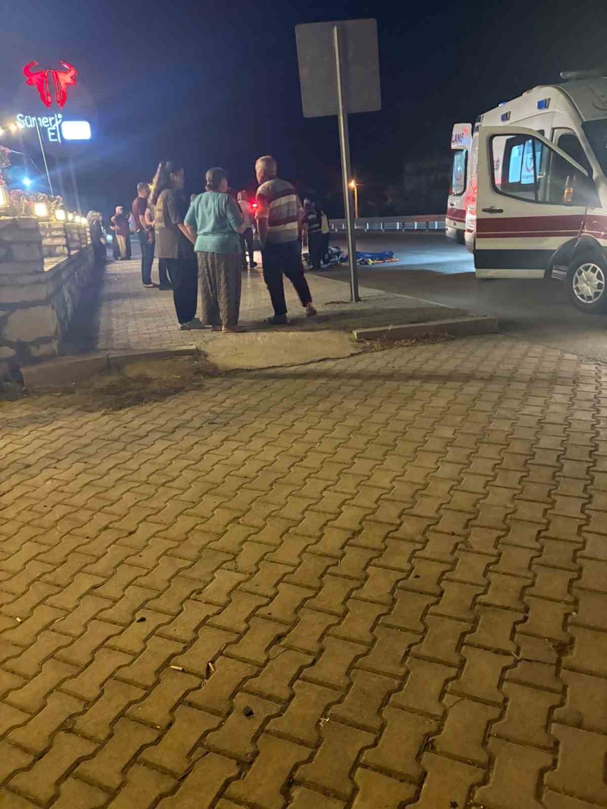 Yolun karşısına ge&ccedil;meye &ccedil;alışırken otomobilin &ccedil;arptığı kadın &ouml;ld&uuml;
