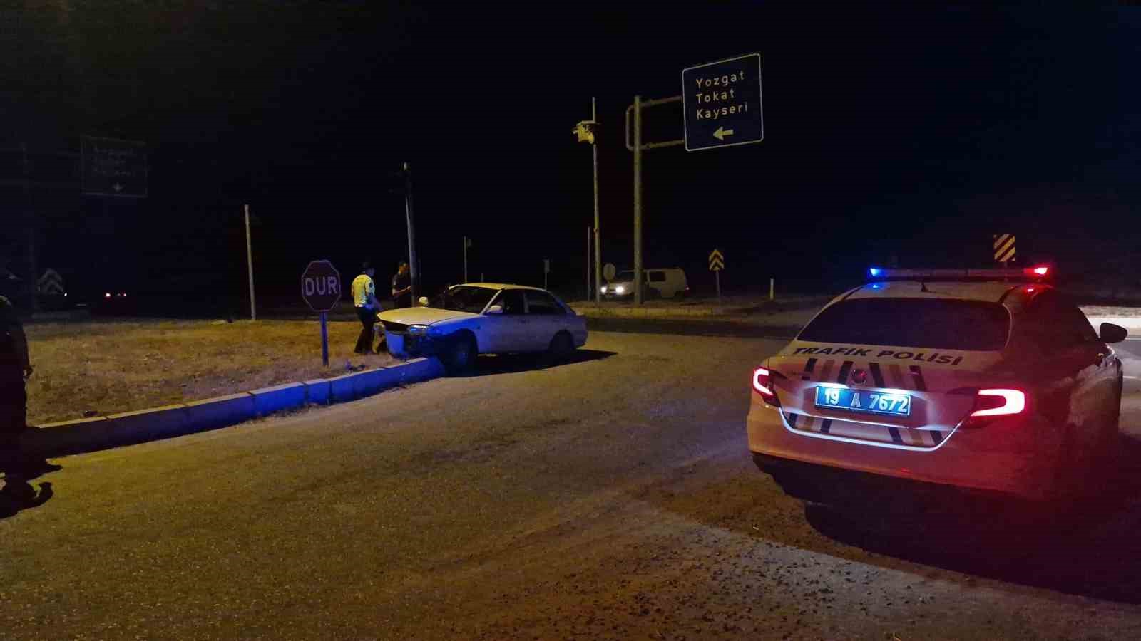 Ehliyetsiz sürücü kaza yaptı: 37 bin lira ceza