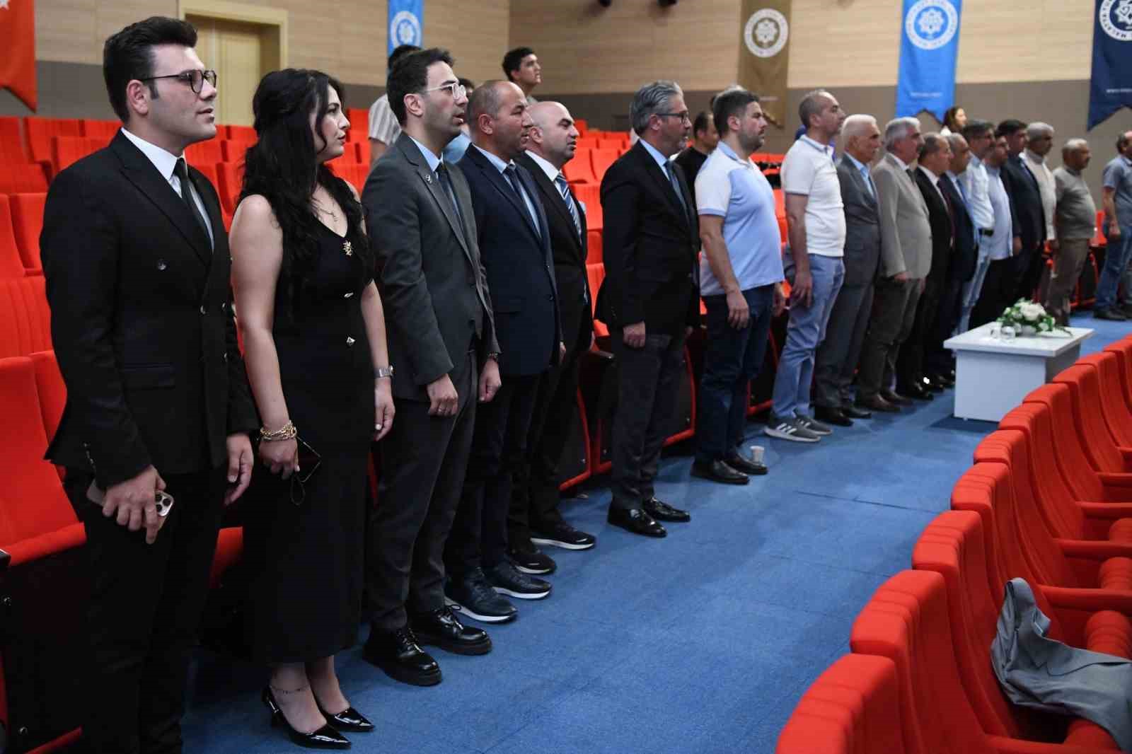 Malatyada yerel medya sempozyumu dzenlendi
