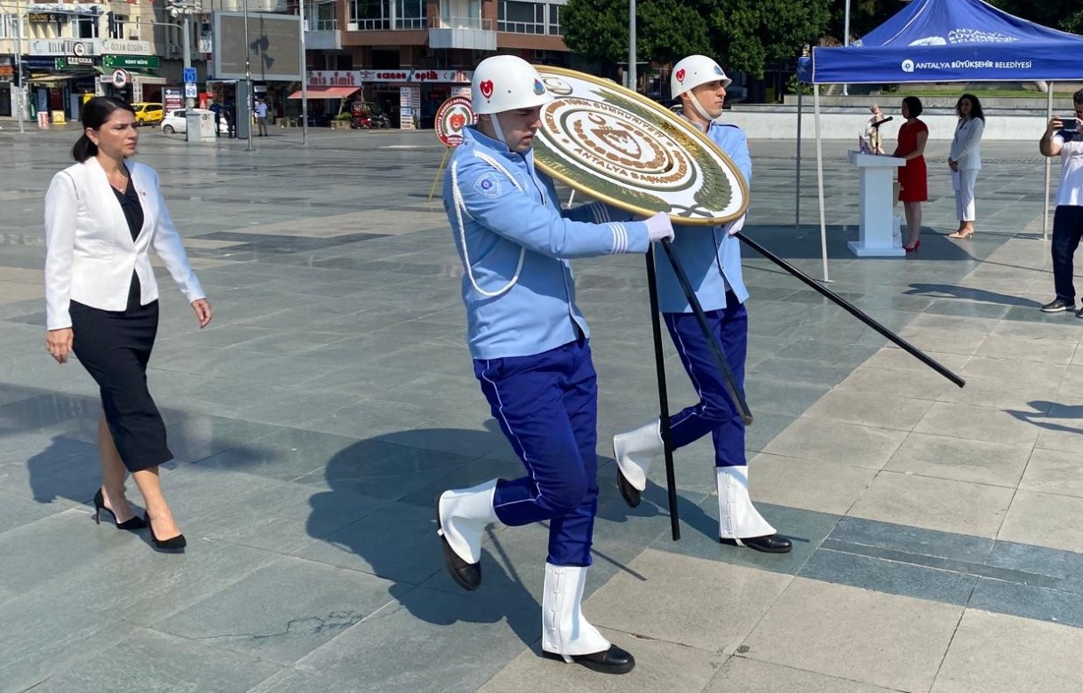 Kıbrıs Barış Harekâtı’nın 51. yılı nedeniyle Antalya’da tören düzenlendi