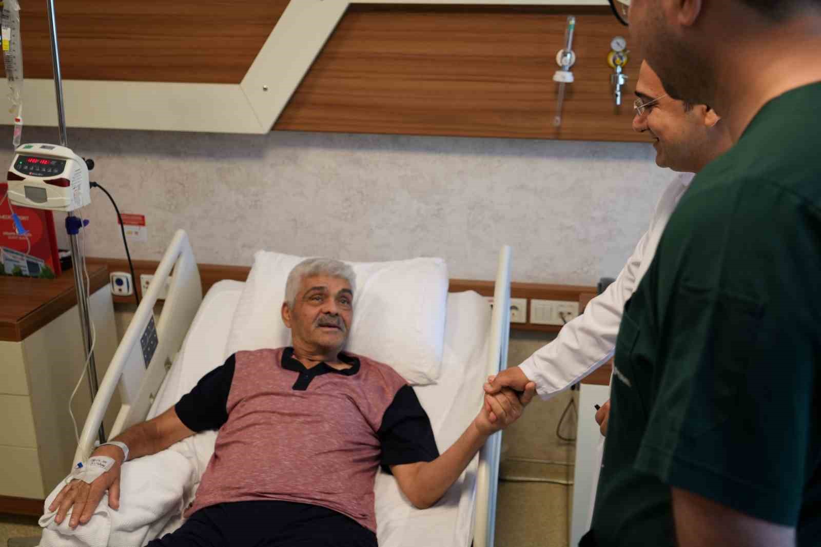 Türkiye’de nadir uygulanan yöntemle hayata tutundu
