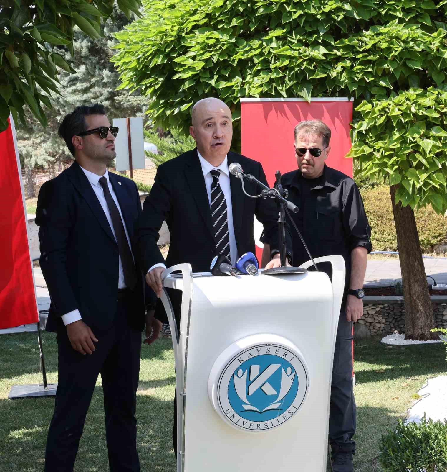 Kayseri Üniversitesi’nde ’Şehitler Anıtı’ açıldı