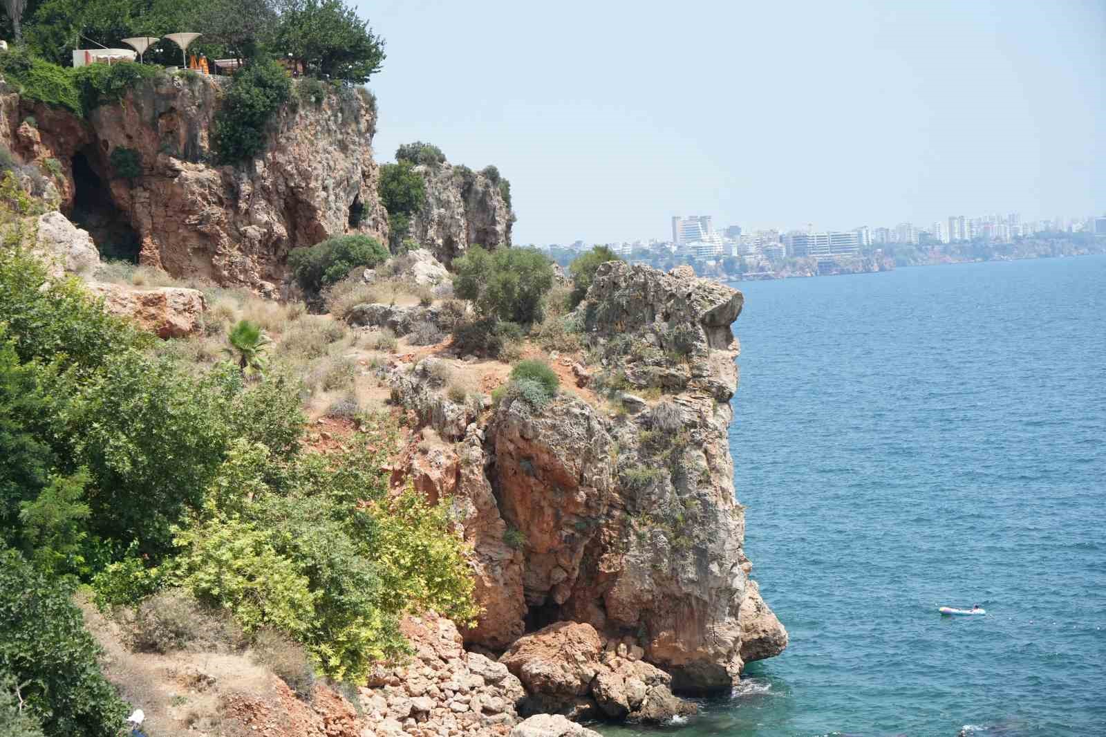 Antalya falezlerinde bazı b&ouml;lgelerin koruma stat&uuml;s&uuml; değiştirildi
