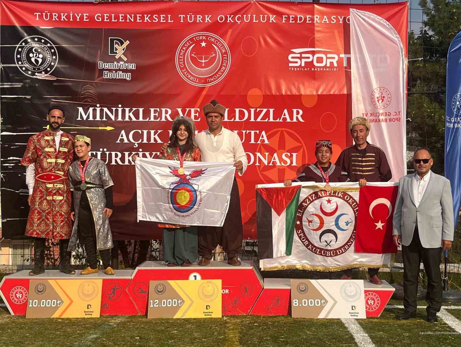 Elazığlı Buğlem Sare’den yeni derece