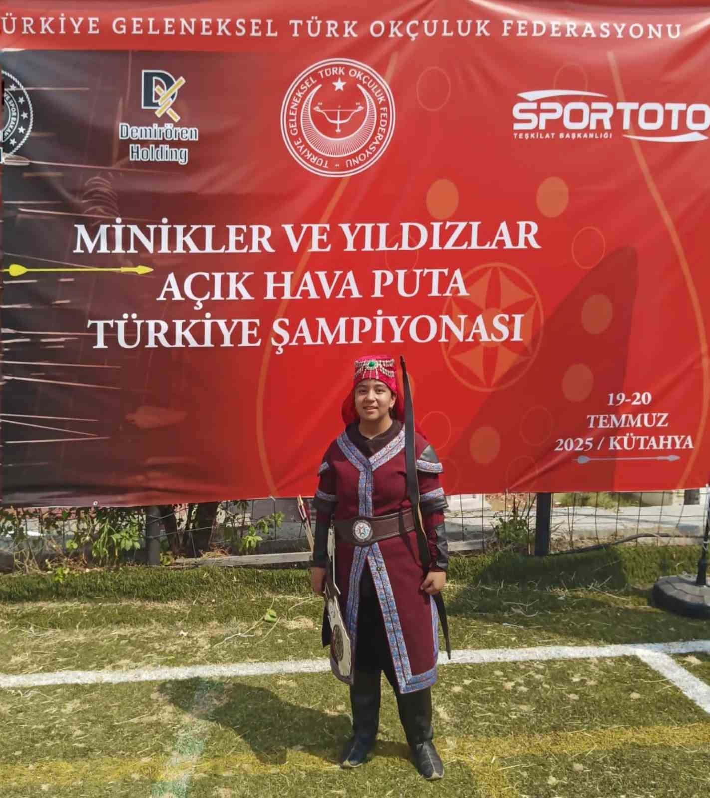 Elazığlı Buğlem Sare’den yeni derece