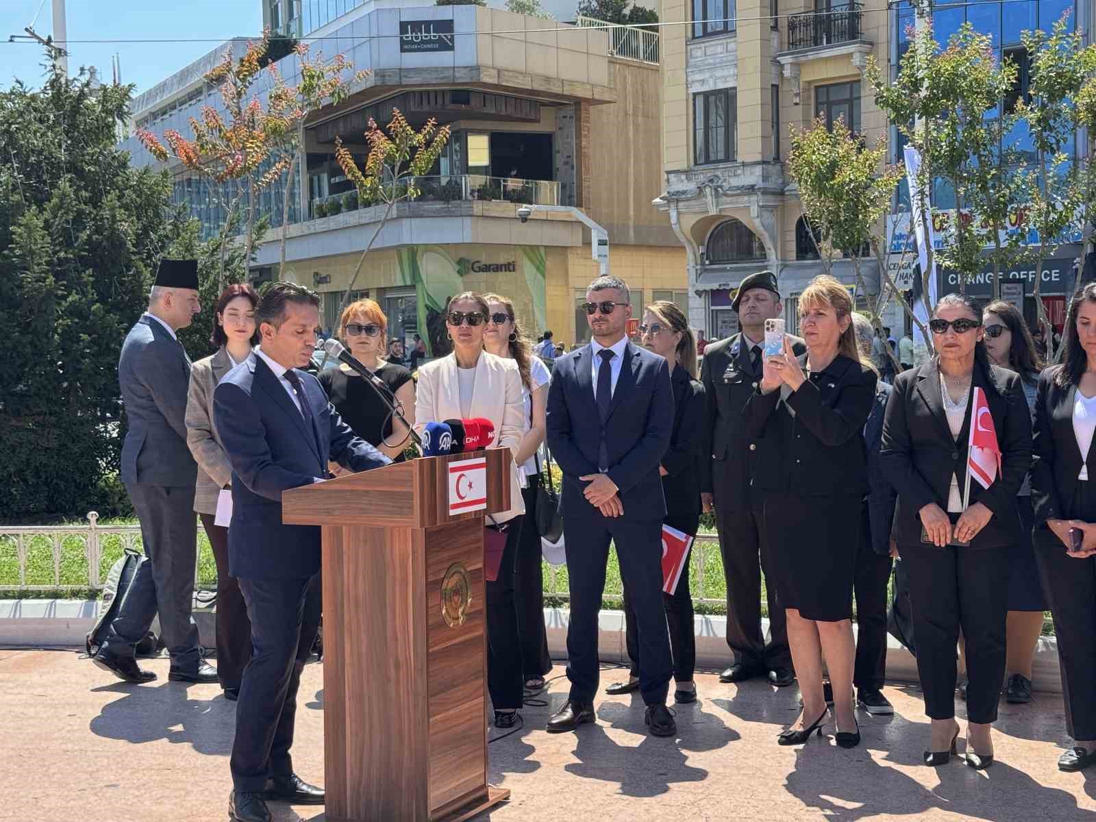 Kıbrıs Barış Harekatı’nın 51. yıl dönümü Kıbrıs gazilerinin katılımıyla Taksim’de kutlandı