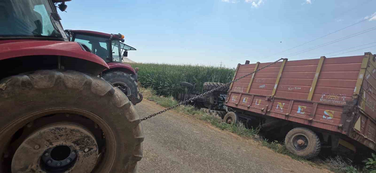 Mardin’de traktör mısır tarlasına devrildi