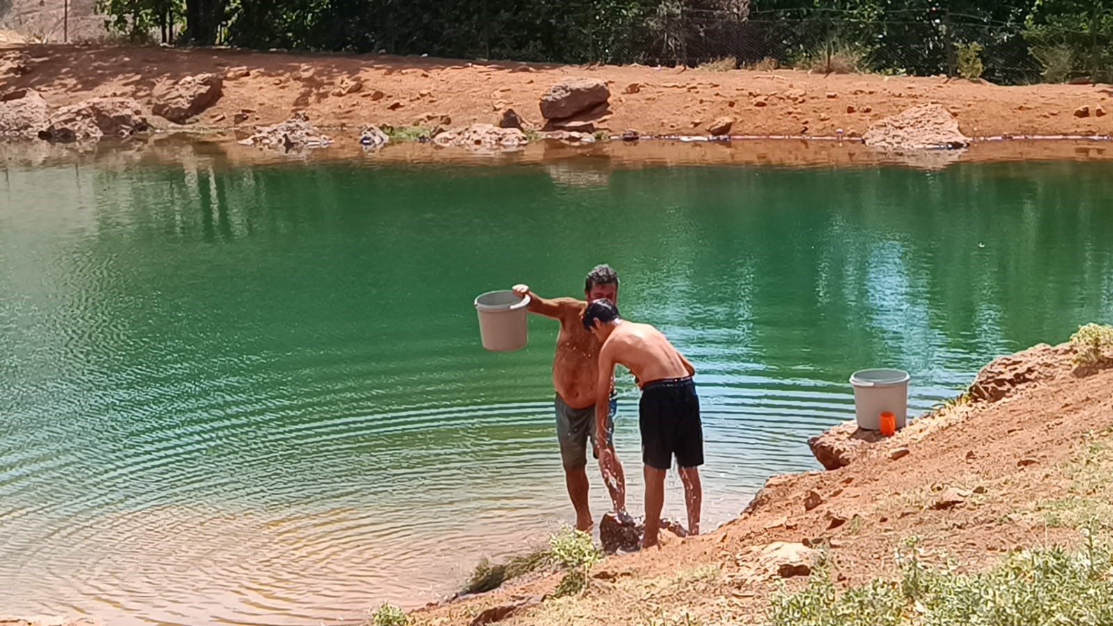 Zile’de acı sulu gölet misafirlerini ağırlamayı sürdürüyor