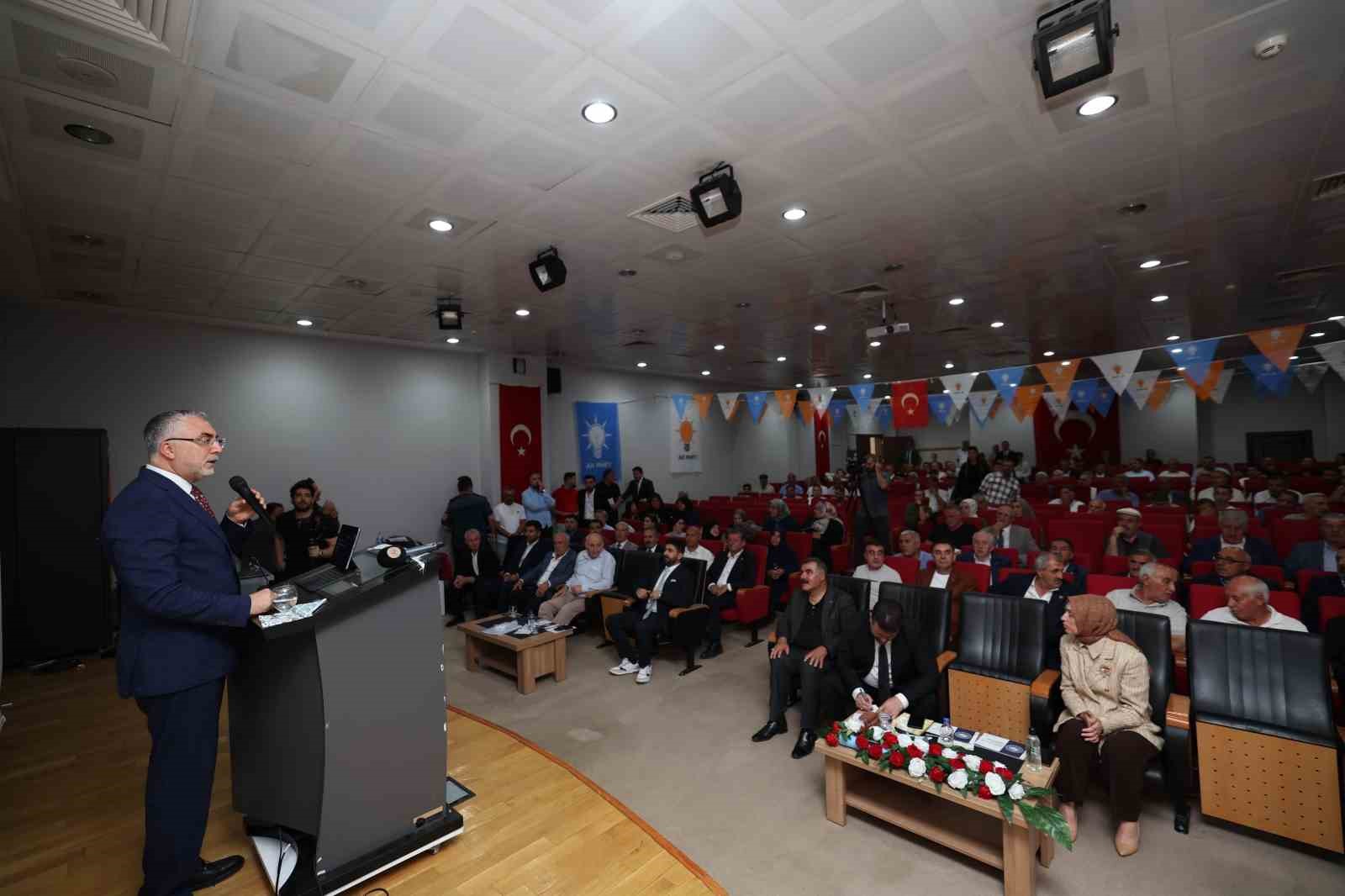 Bakan Işıkhan Muş’ta ’Terörsüz Türkiye’ vizyonunu anlattı