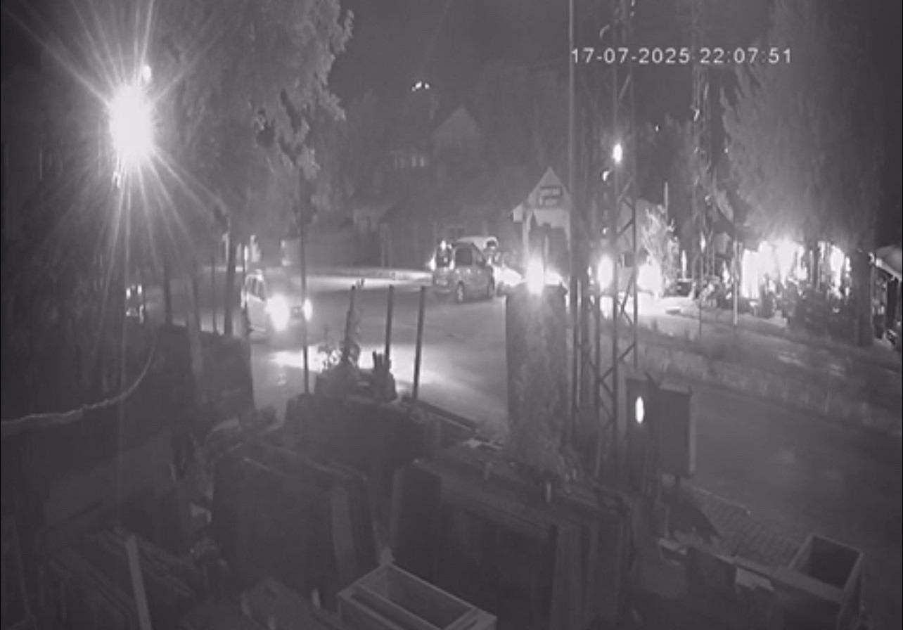 Van’da üç aracın karıştığı kazanın kamera görüntüleri ortaya çıktı