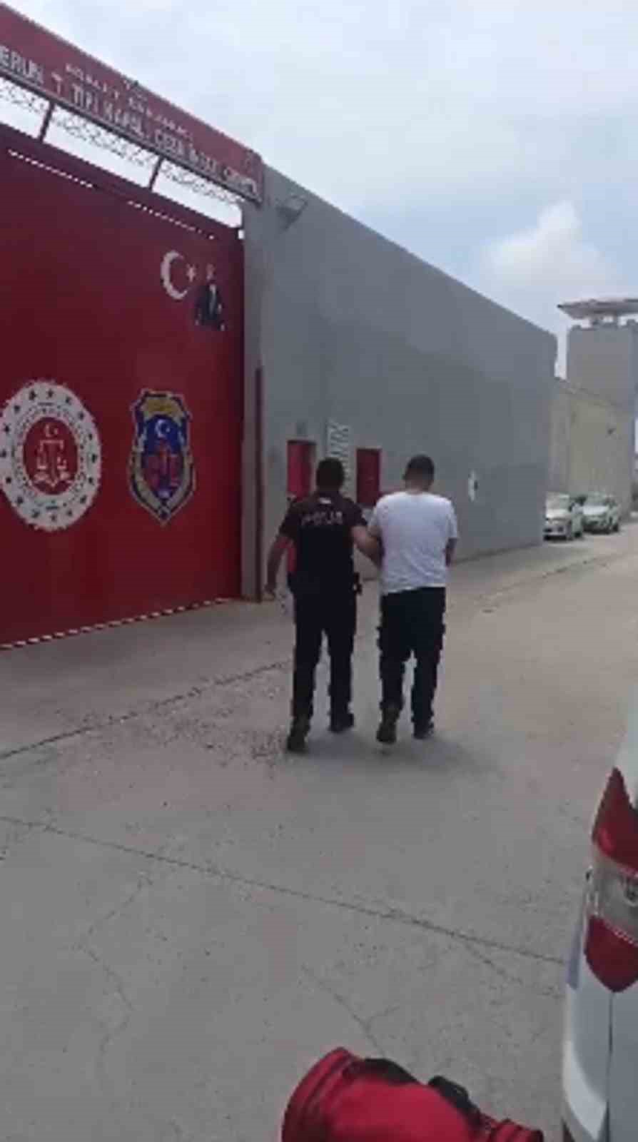 Hatay’da hapis cezası ile aranan 5 kişi yakalandı