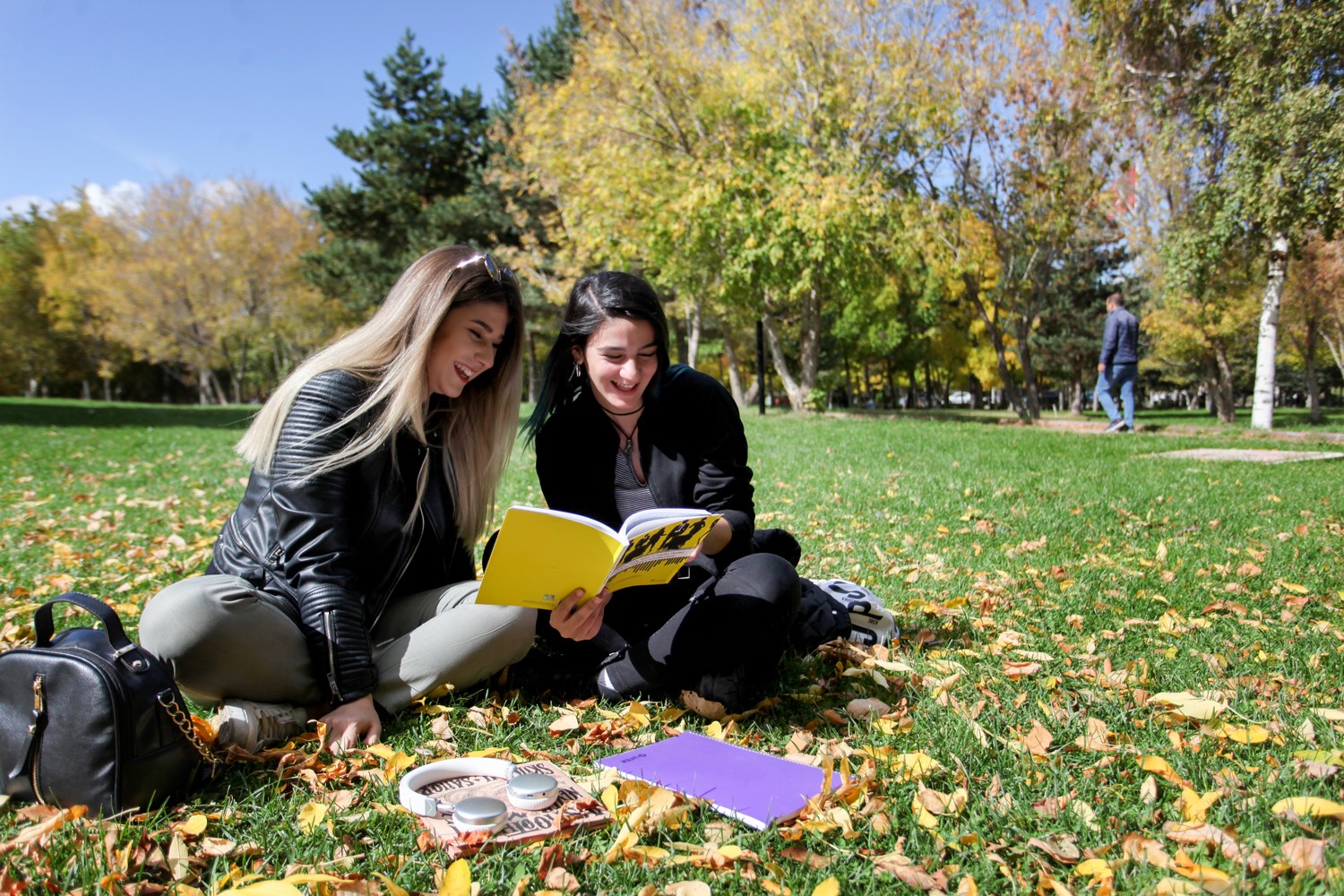 30 bin TL’lik dev bursla gençlerin rotası Erzurum-Atatürk Üniversitesi’nden büyük atılım
