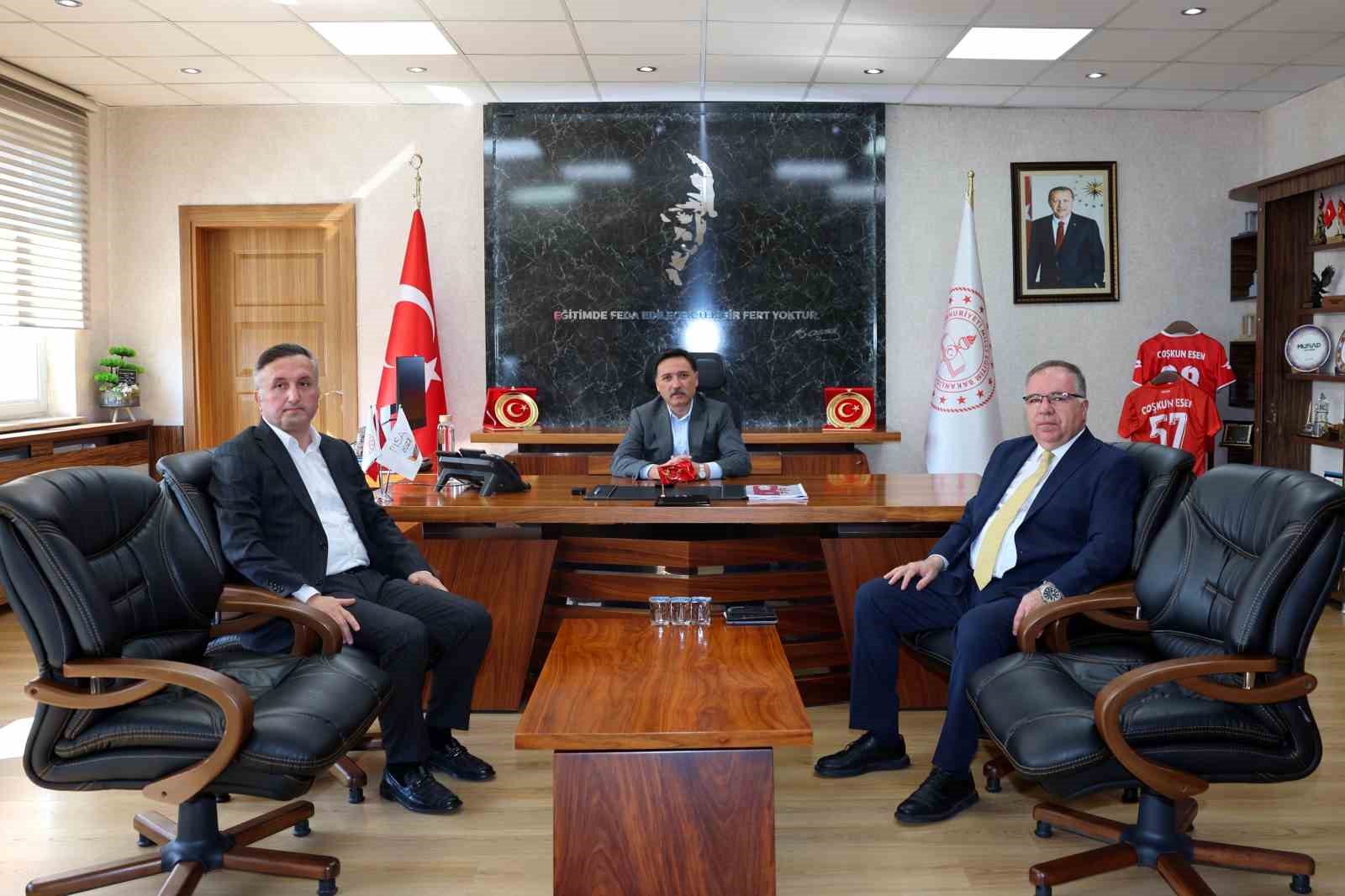 Vali Çiçek’ten İl Millî Eğitim Müdürlüğü’ne ziyaret