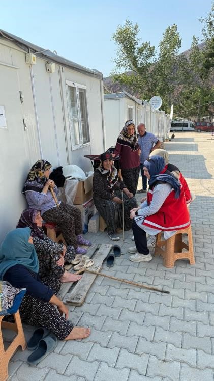 Bilecik’te yangın zedelere psikososyal destek ziyareti