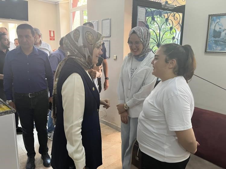 G&ouml;lpazarı&rsquo;nda aşure bereketi
