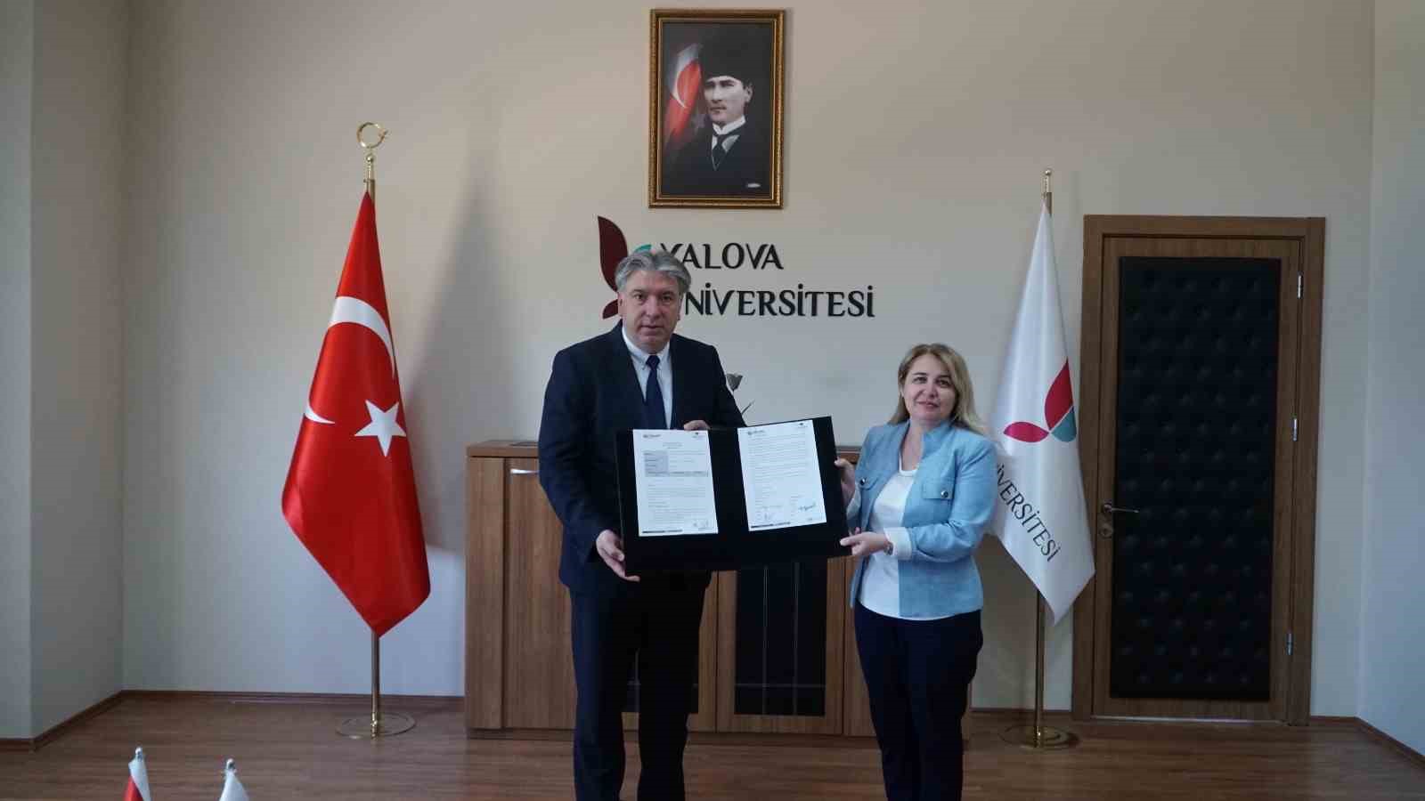 Coşkun&ouml;z Eğitim Vakfı, Geleceğin &rsquo;CEVHER&rsquo;lerini desteklemeye devam ediyor
